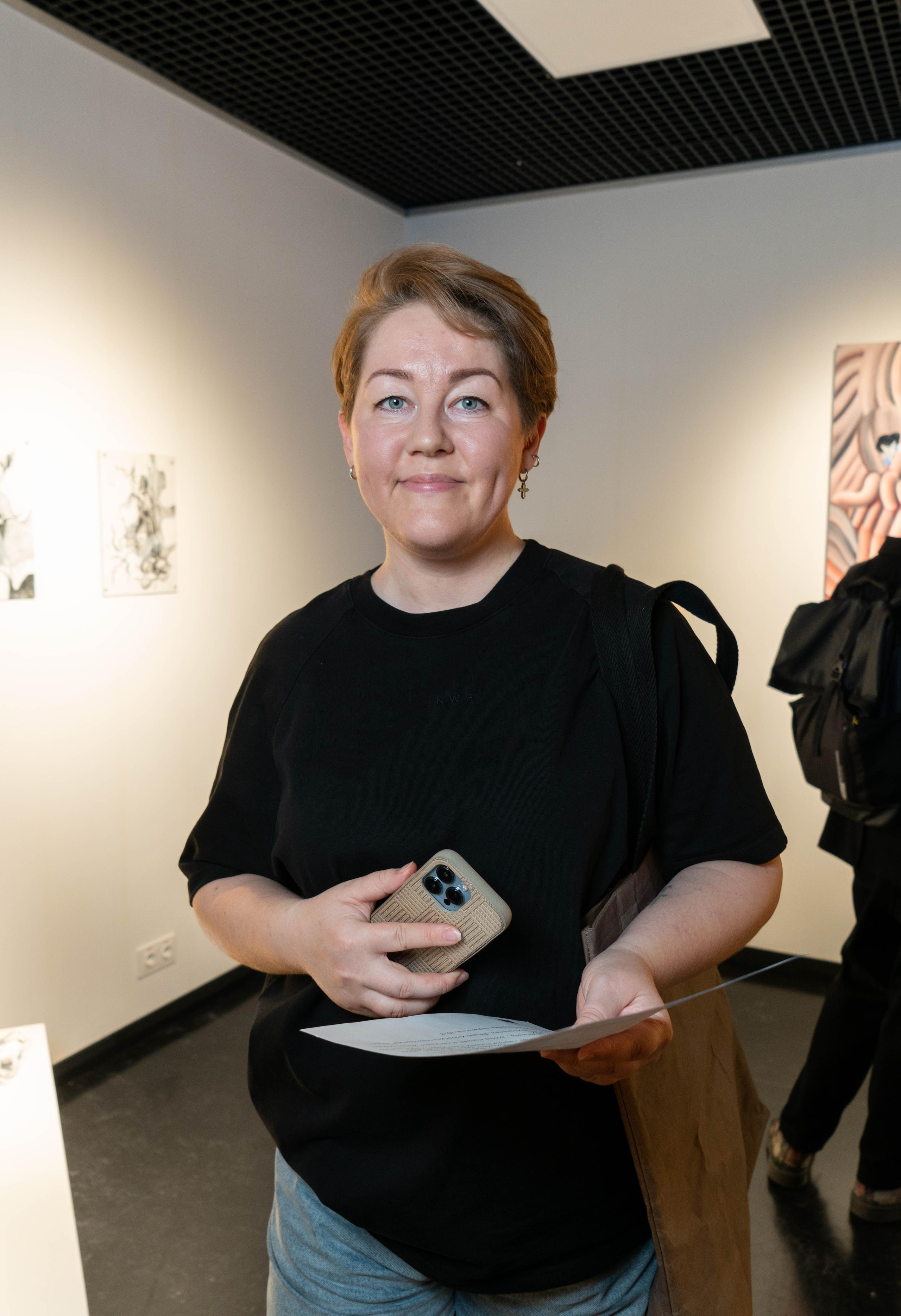 Открытие выставки «Щупальца длиннее ночи». Фотограф Павел Шальнев