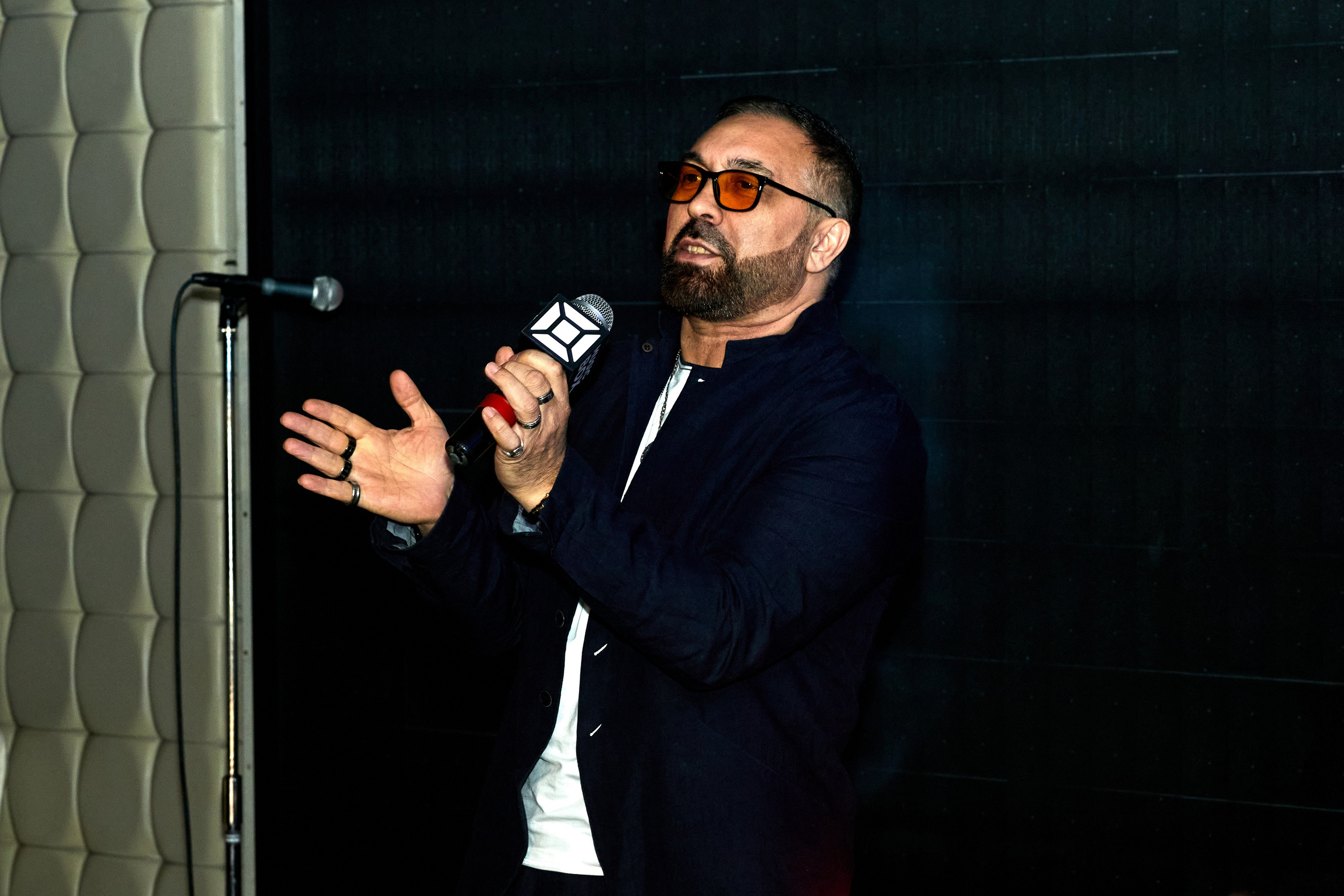 Musicboxgold. Art photographer Nino