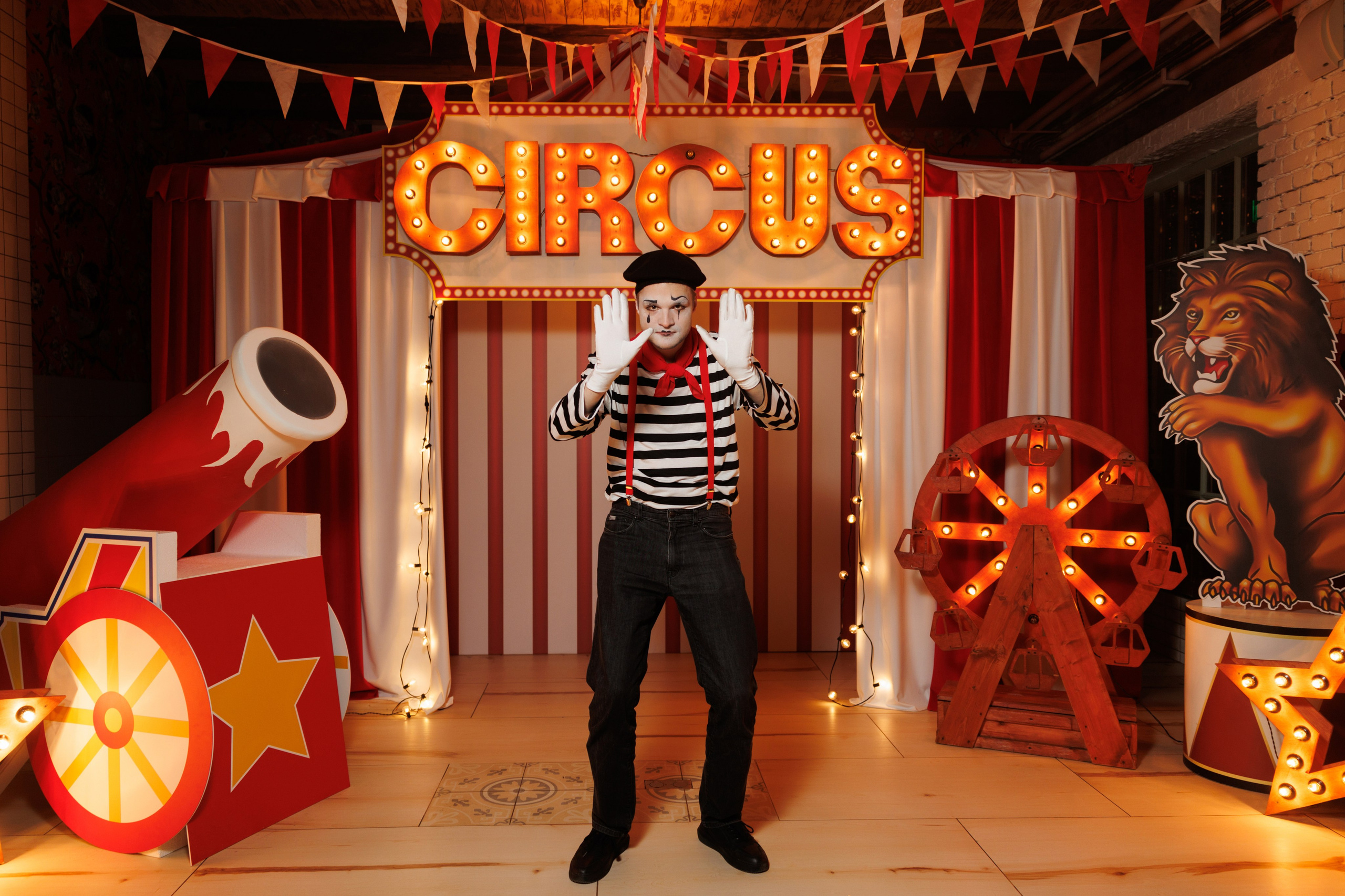 Корпоратив в стиле «Цирк». Репортажный фотограф Ольга Кочетова в Москве