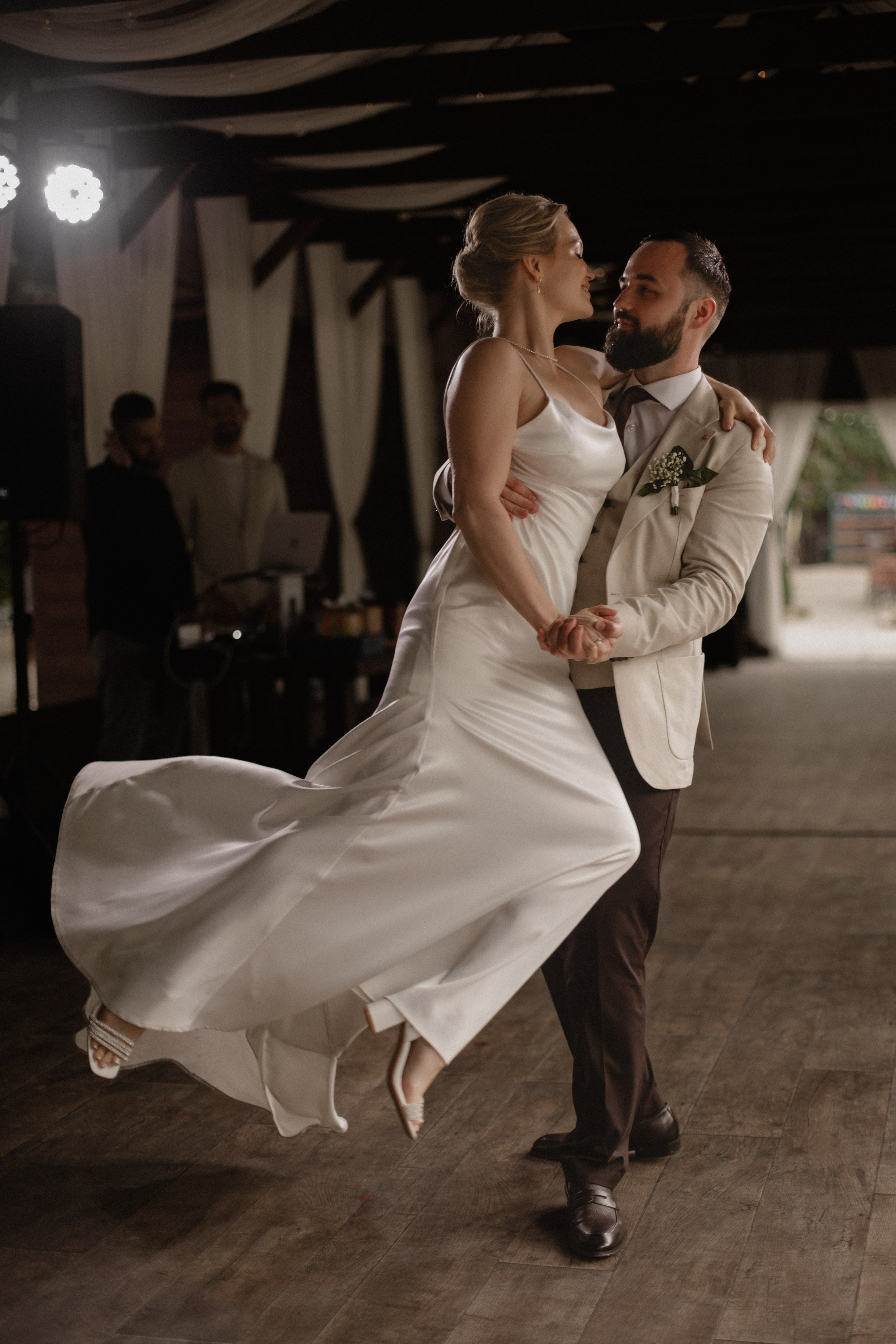 Свадьба в летний день с прогулкой в парке и свадебным ужином в загородной клубе. Свадебный, репортажный и портретный фотограф Сочи, Краснодар. Александра Зайцева