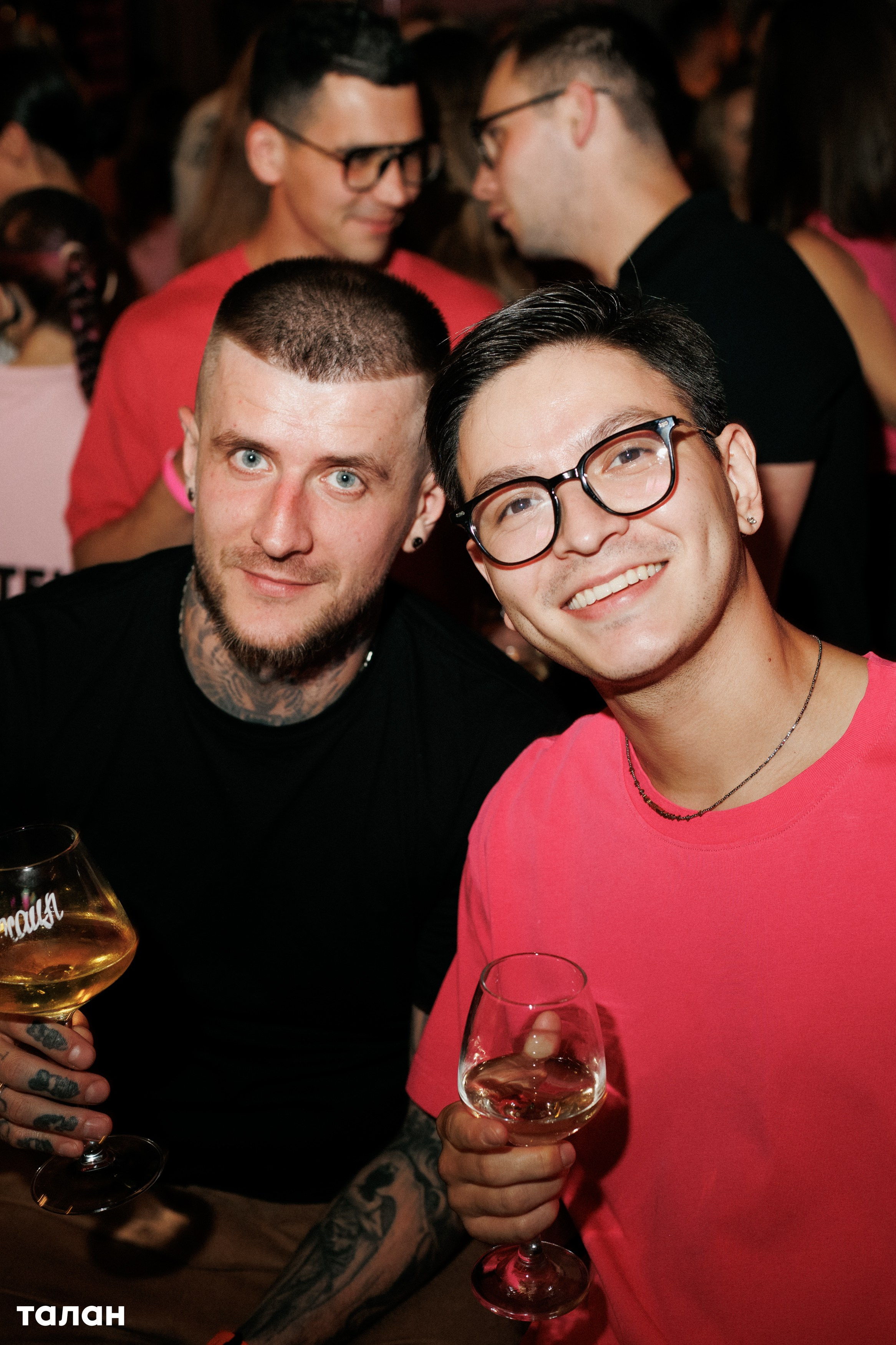 ВИНОТЕКА [бар+магаз] — BIRTHDAY PARTY. СВОИ. ФОТООТЧЕТЫ-СОБЫТИЯ-МЕСТА