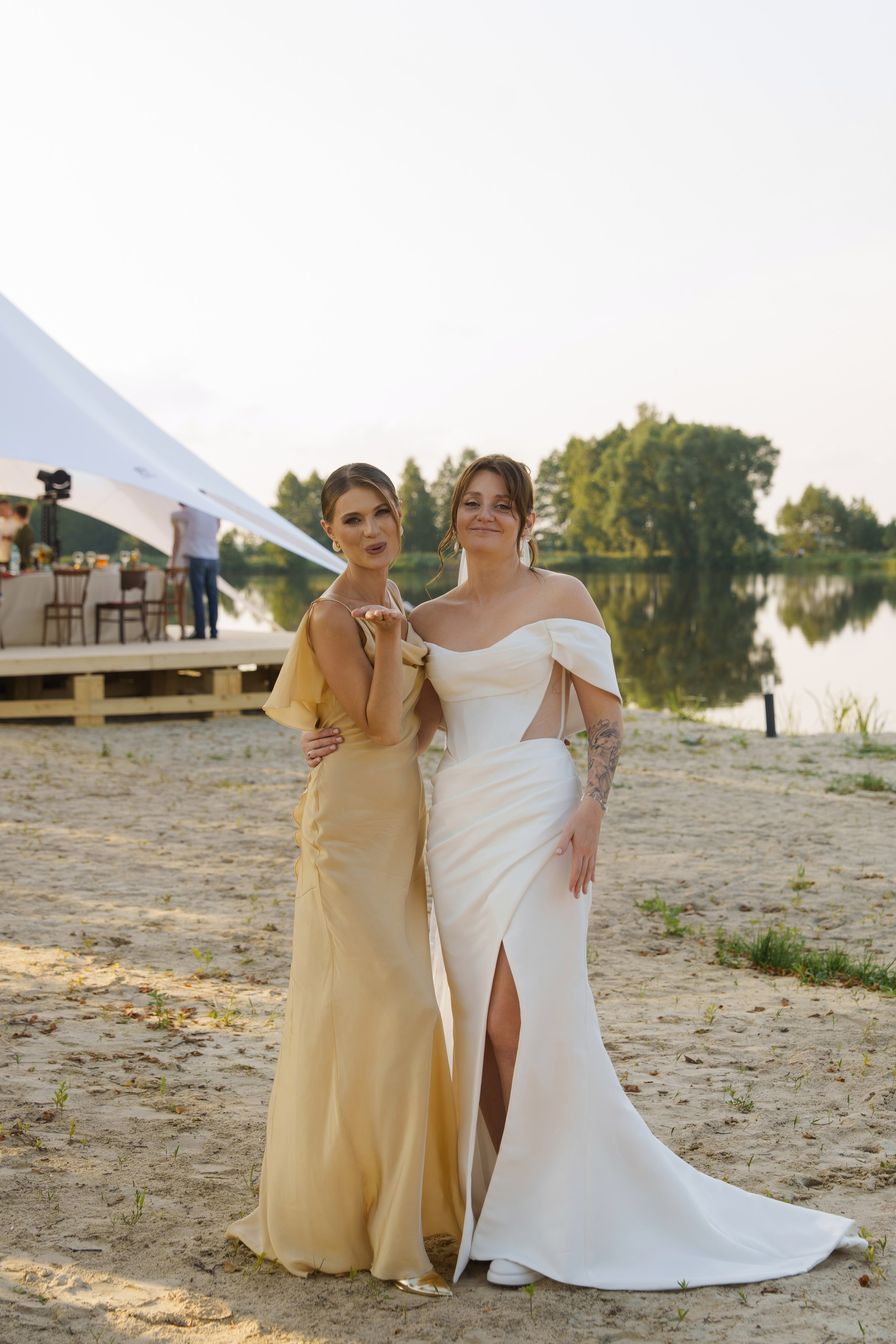 Михаил и Ольга (банкетная часть г. Брянск). Свадебный и репортажный фотограф Элина Козырьянова