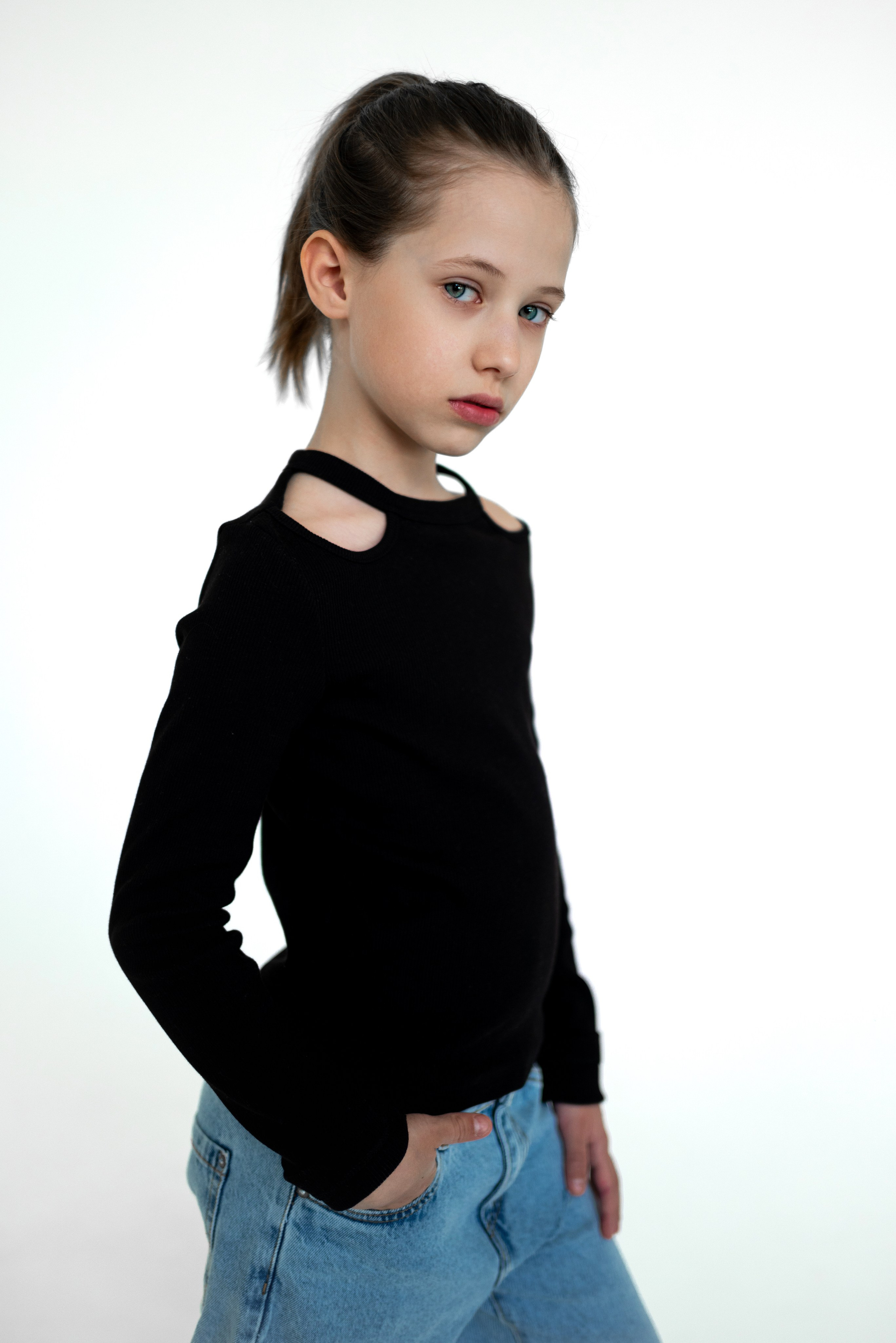 Модельное портфолио. Фотограф Москва Виктория Вишневская актерское / модельное портфолио