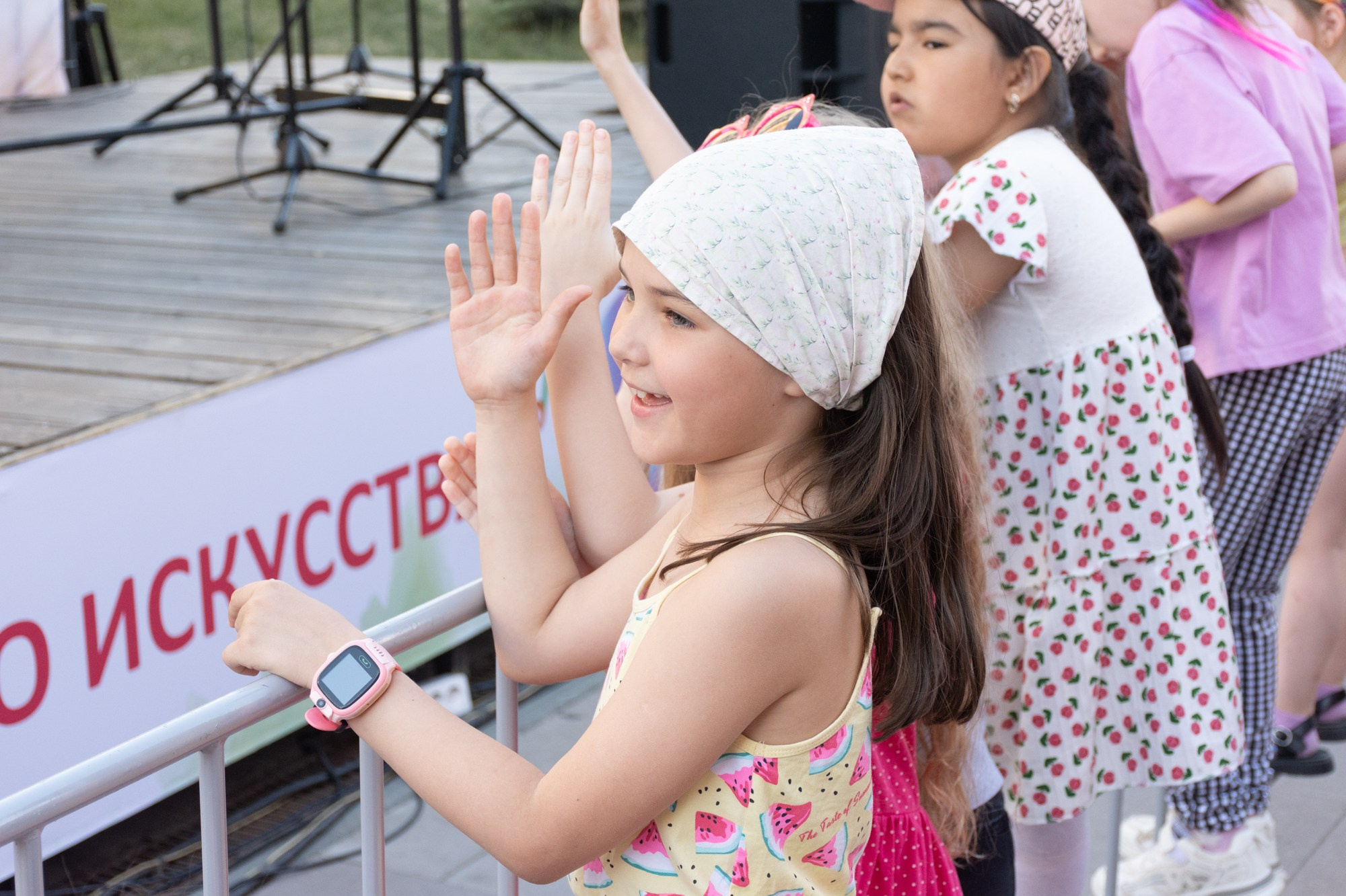 Фестиваль современного исполнительского искусства (Сквер Академ Риверсайд). Фотограф Максим Буряк