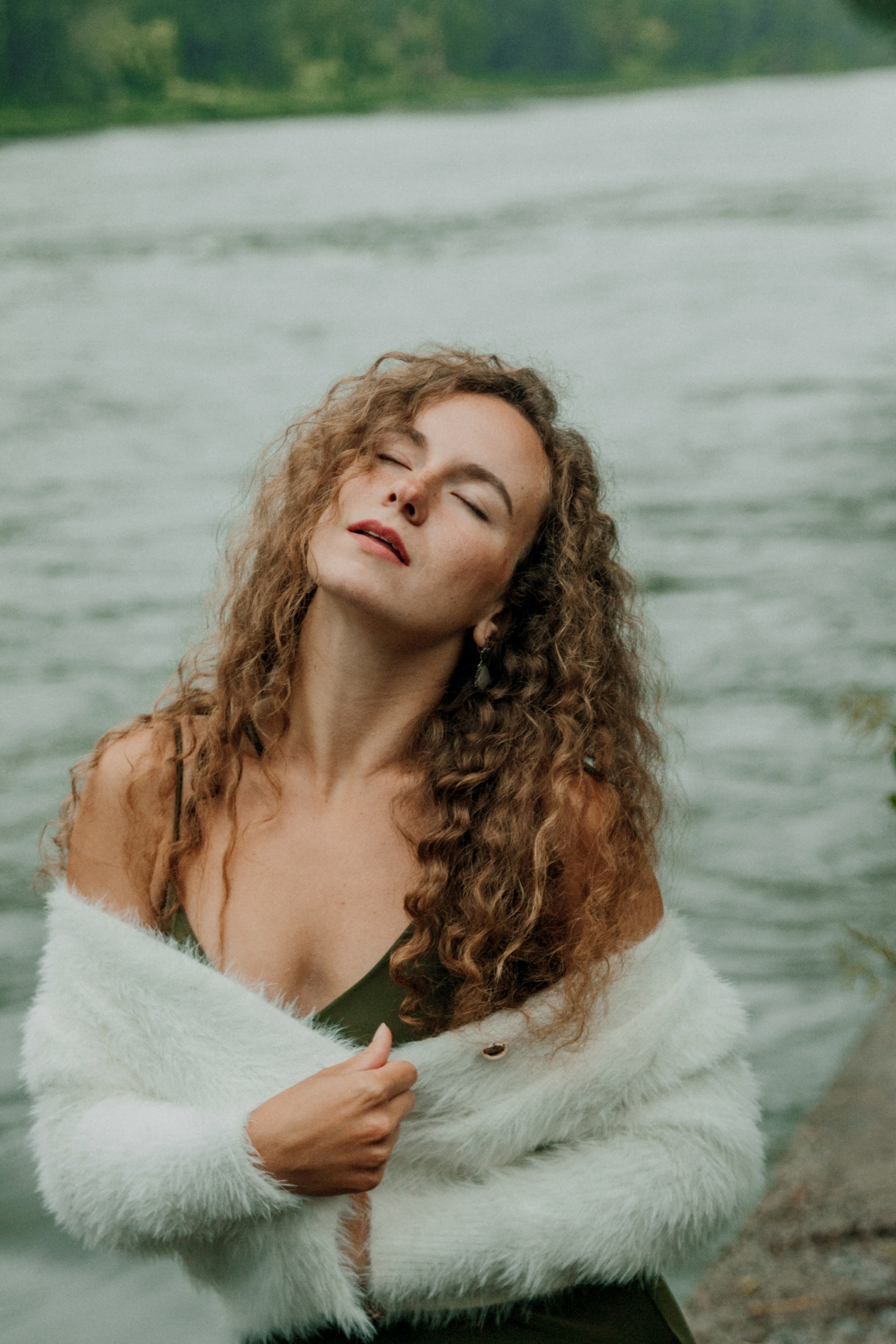 Настя & Оля & Настя. Свадебный и индивидуальный фотограф в Суворове Клюева Мария