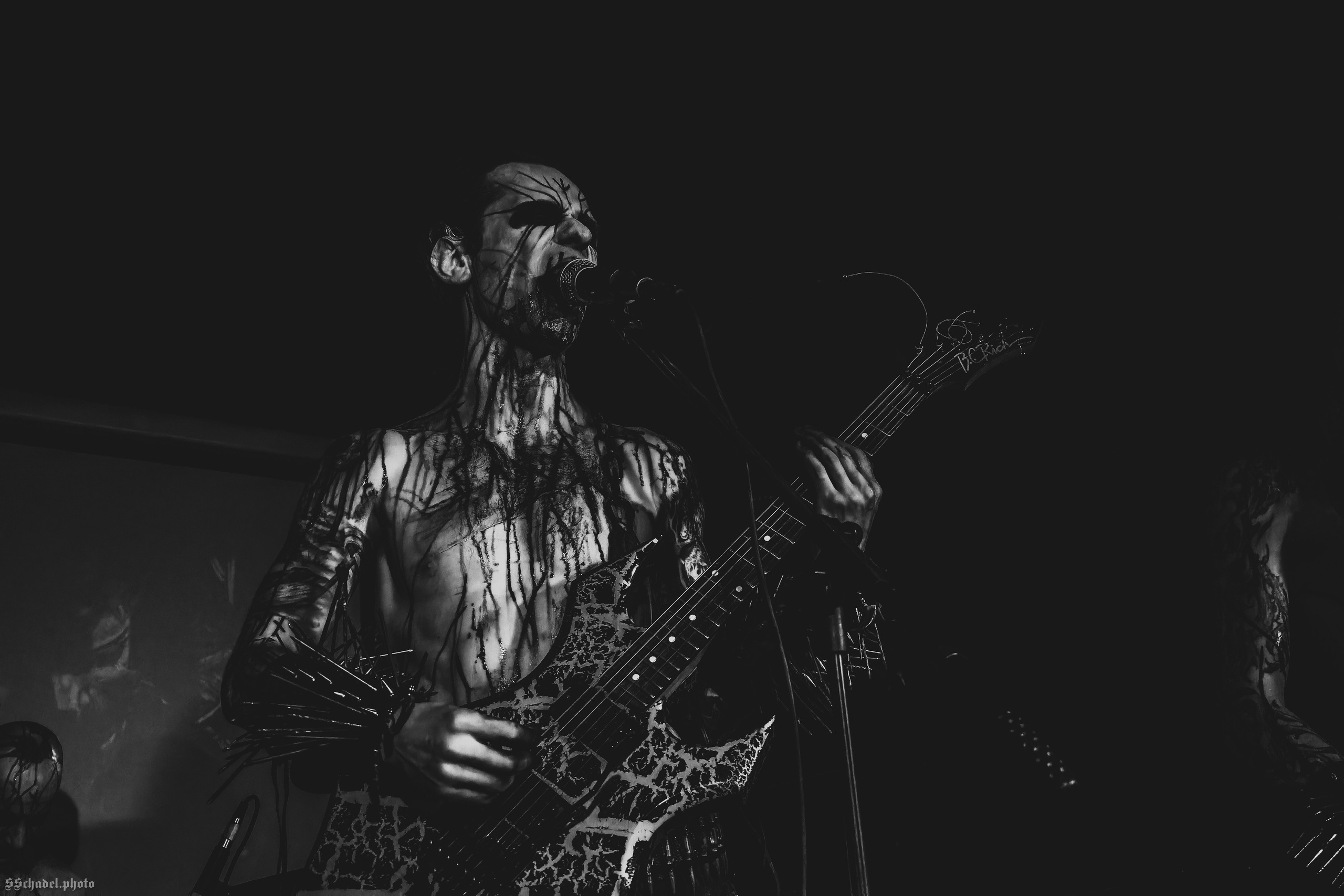 Frostlagte Måne 11.04.25. We will make everything metal!