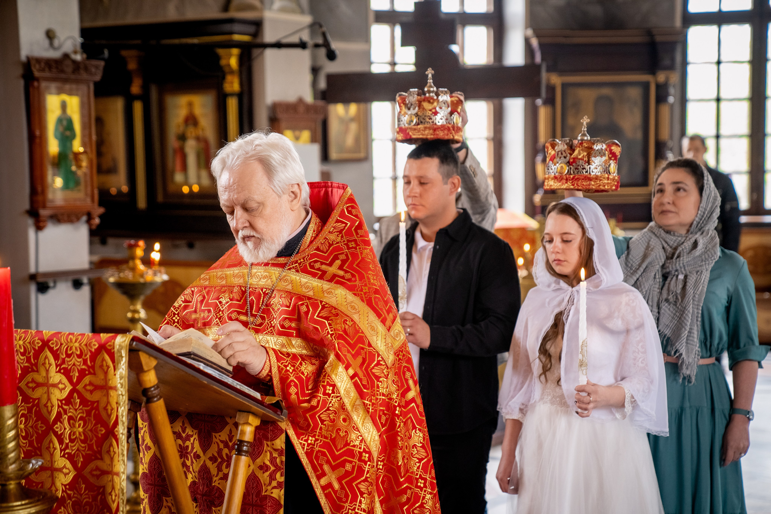 Венчание Юлии и Александра. Портретный фотограф в Москве Илья Корненков