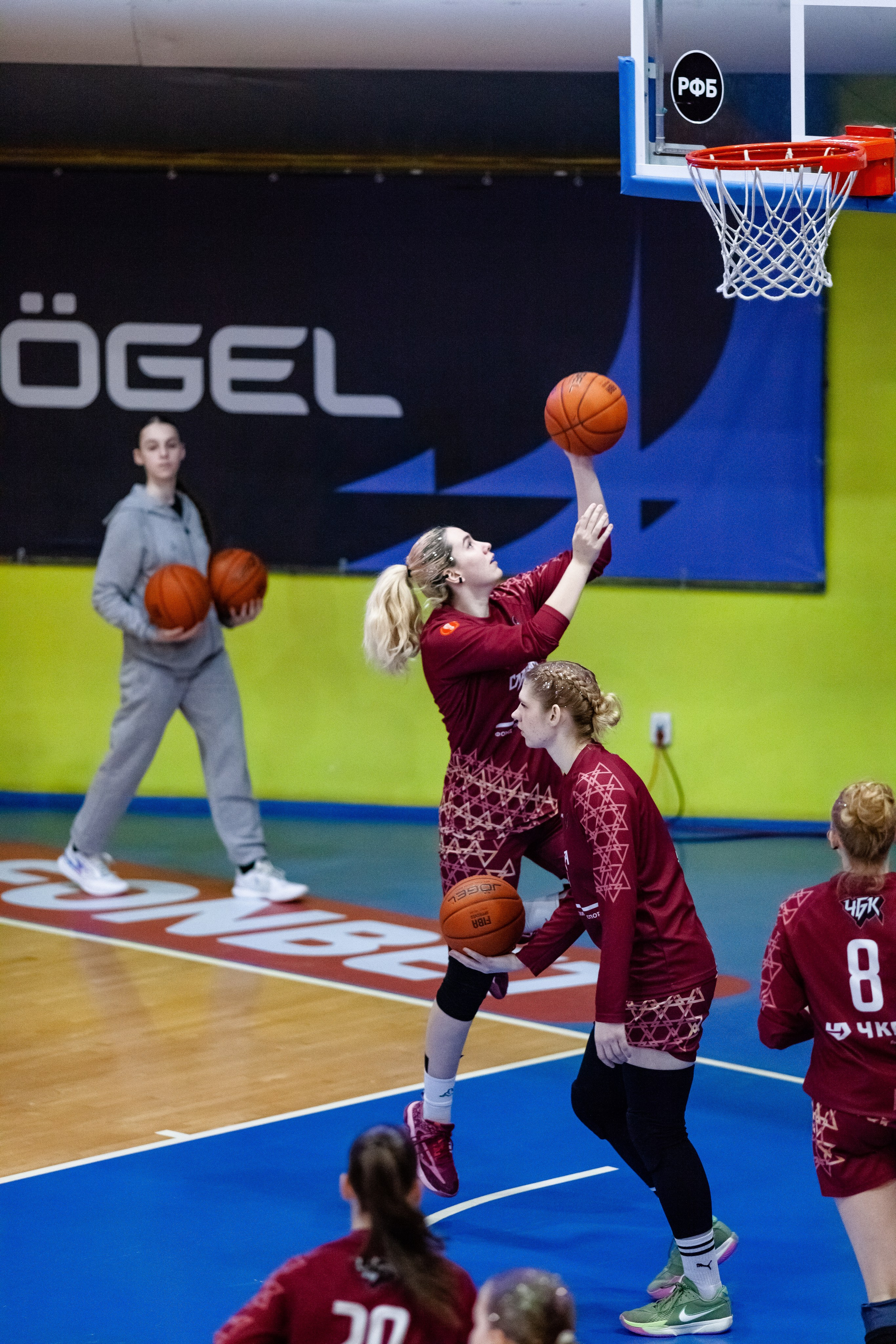 ЧГУ-Атланта — Славянка. Фотография