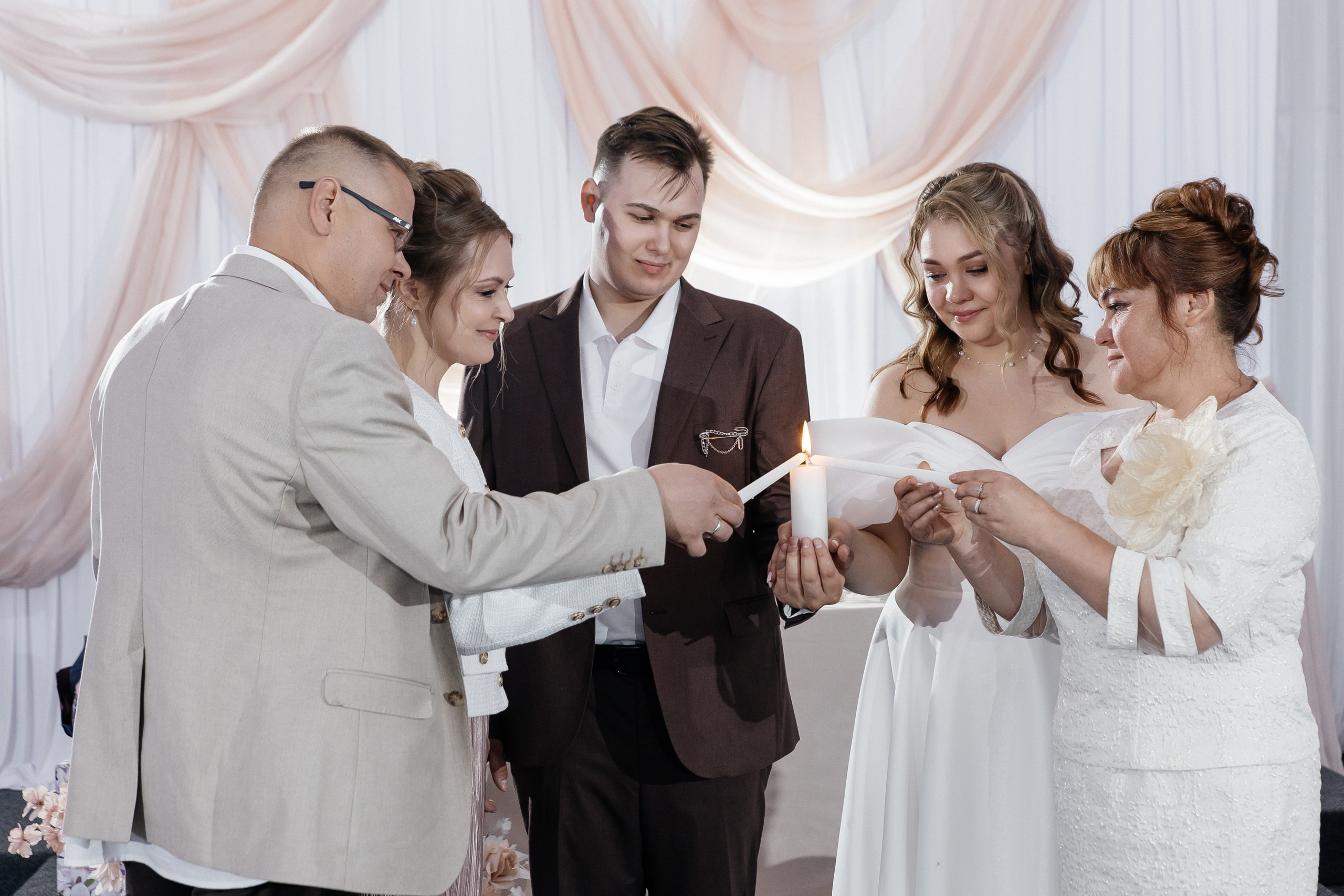 А | А. Любовь, танцы и котики 🐾. Свадебный фотограф Настя Шелл г. Череповец