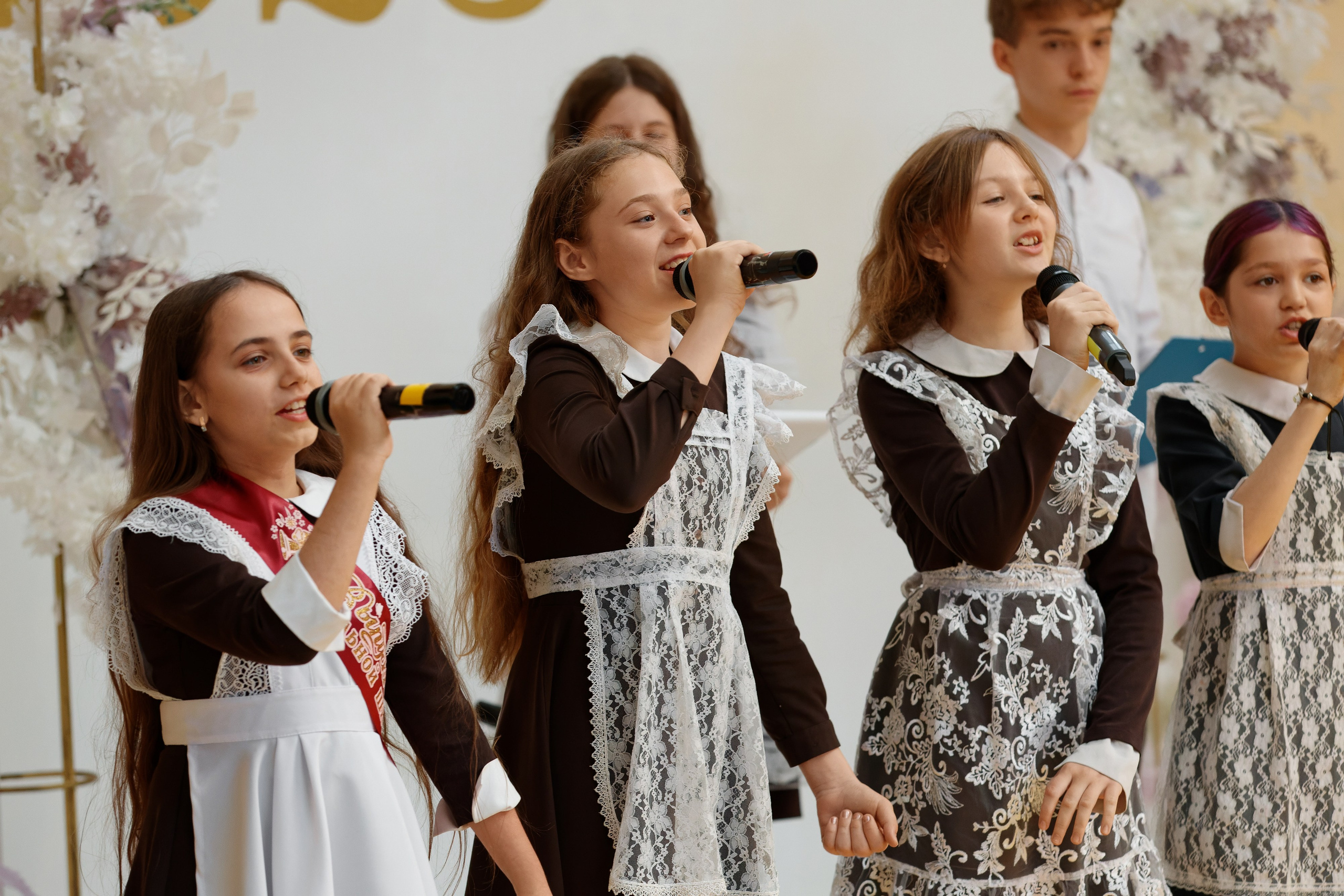 Последний звонок Школа № 42. Семейный фотограф — Макс Белогрудов