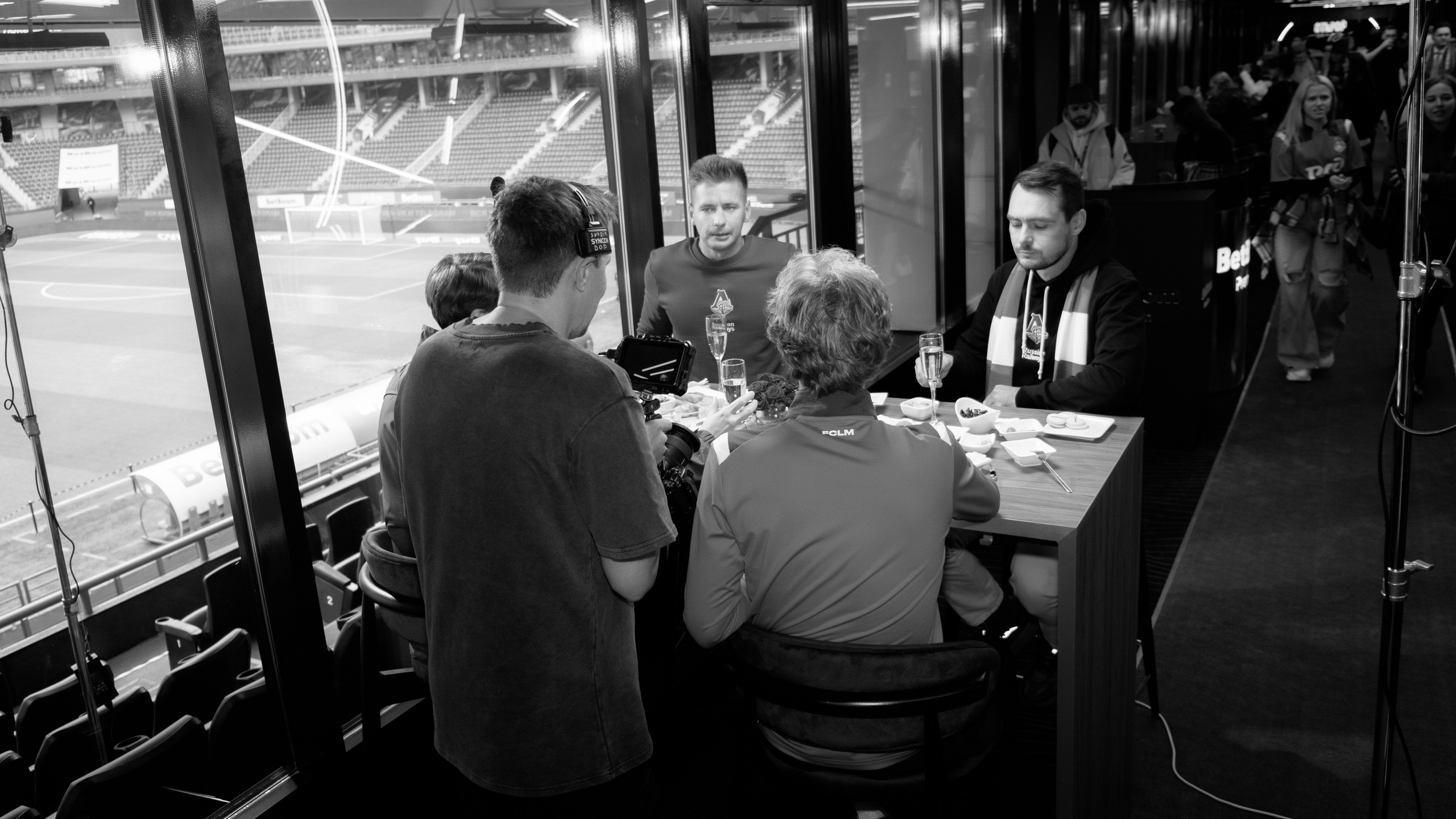 Backstage. Fotografo a Mosca con un’atmosfera notturna di foto