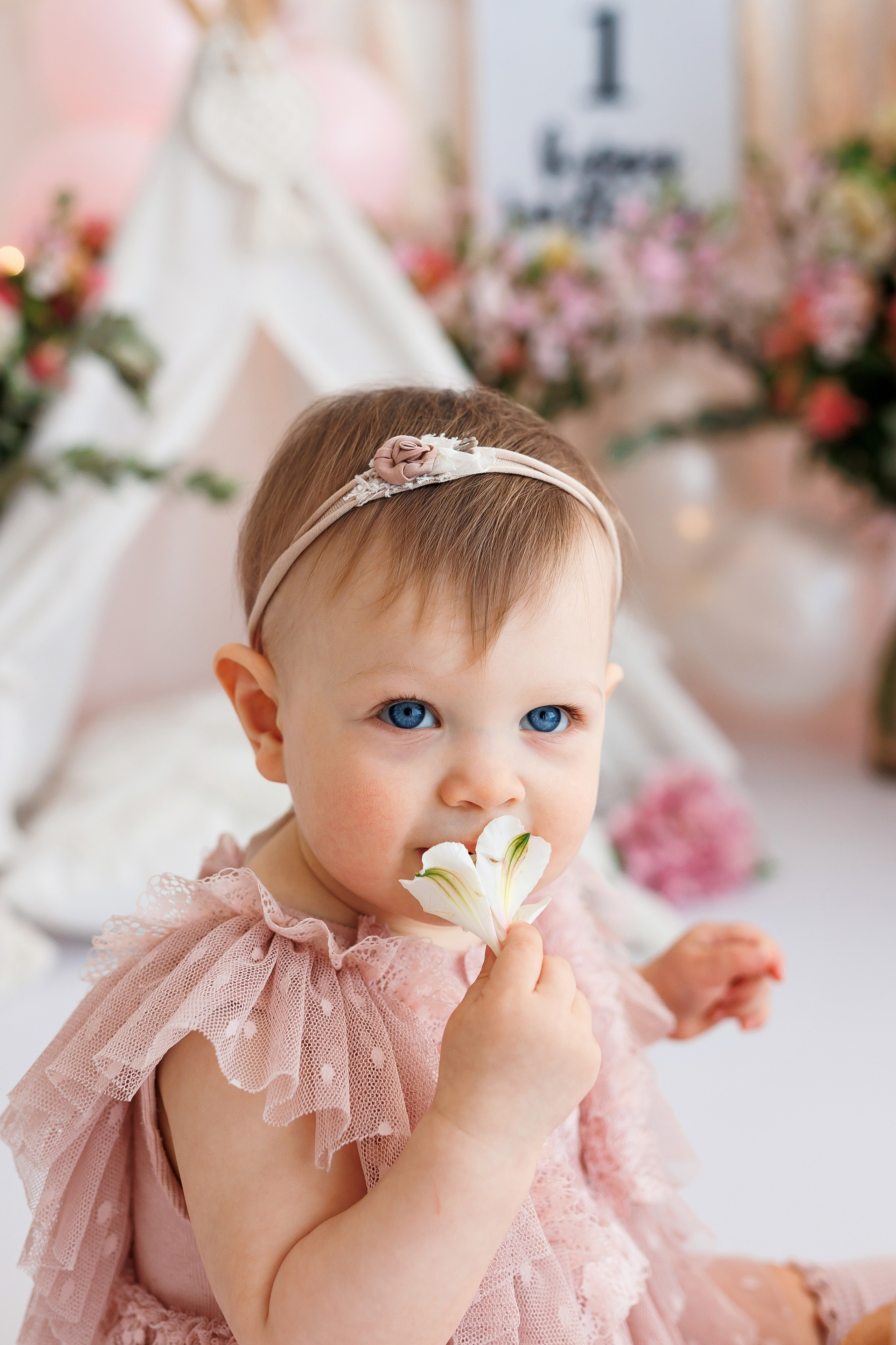 Годики девочки. Профессиональная детская и семейная фотостудия в Краснодаре