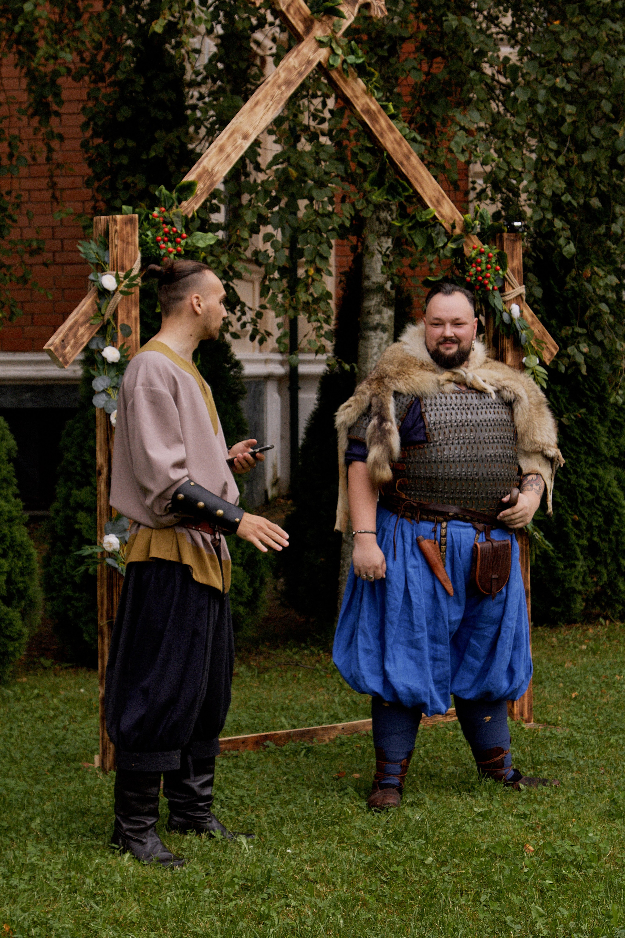 Юлия и Антон. Выездная роспись в стиле викингов. Фотограф лавстори Москва/МО Приятелева Ангелина