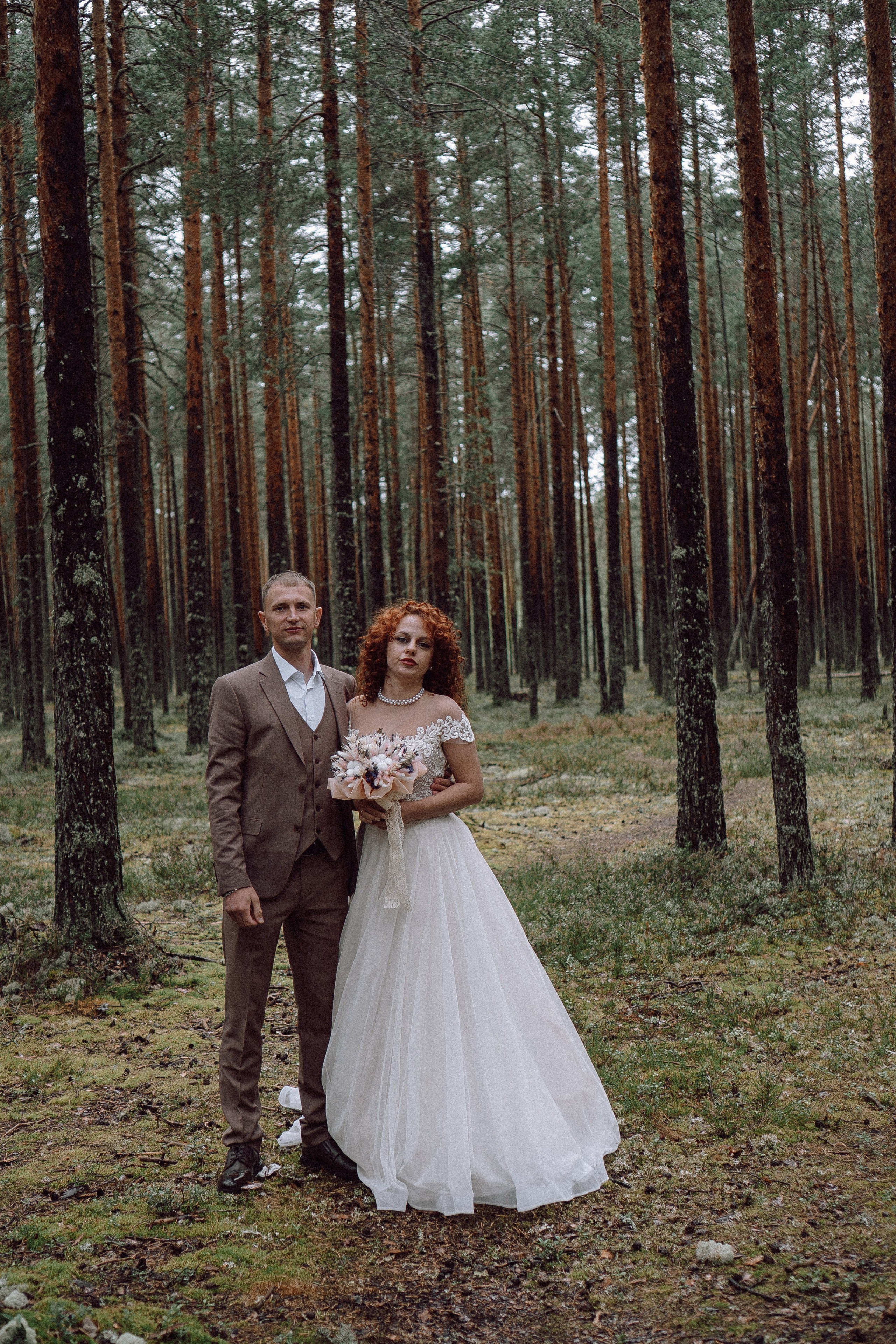 СВАДЕБНАЯ ФОТОСЕССИИЯ ПАРЫ В ГОРОДЕ ПРИОЗЕРСК В СОСНОВОМ ЛЕСУ И С ПИКАПОМ. Профессиональный фотограф, Санкт-Петербург — Виктория Богомолова