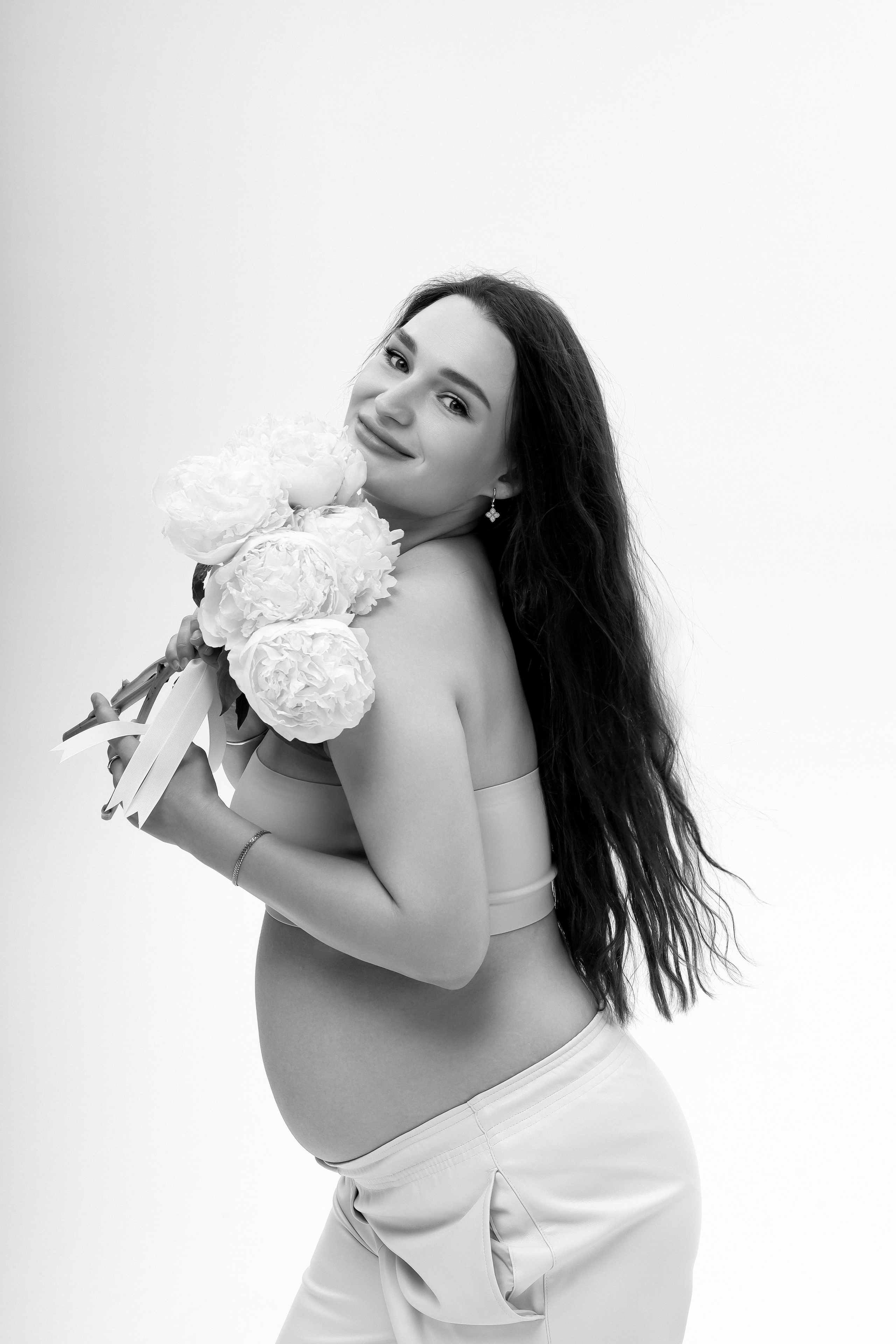 Светлана в ожидании. ФОТОГРАФ ХАБАРОВСК АНАСТАСИЯ РАЧЕНКОВА