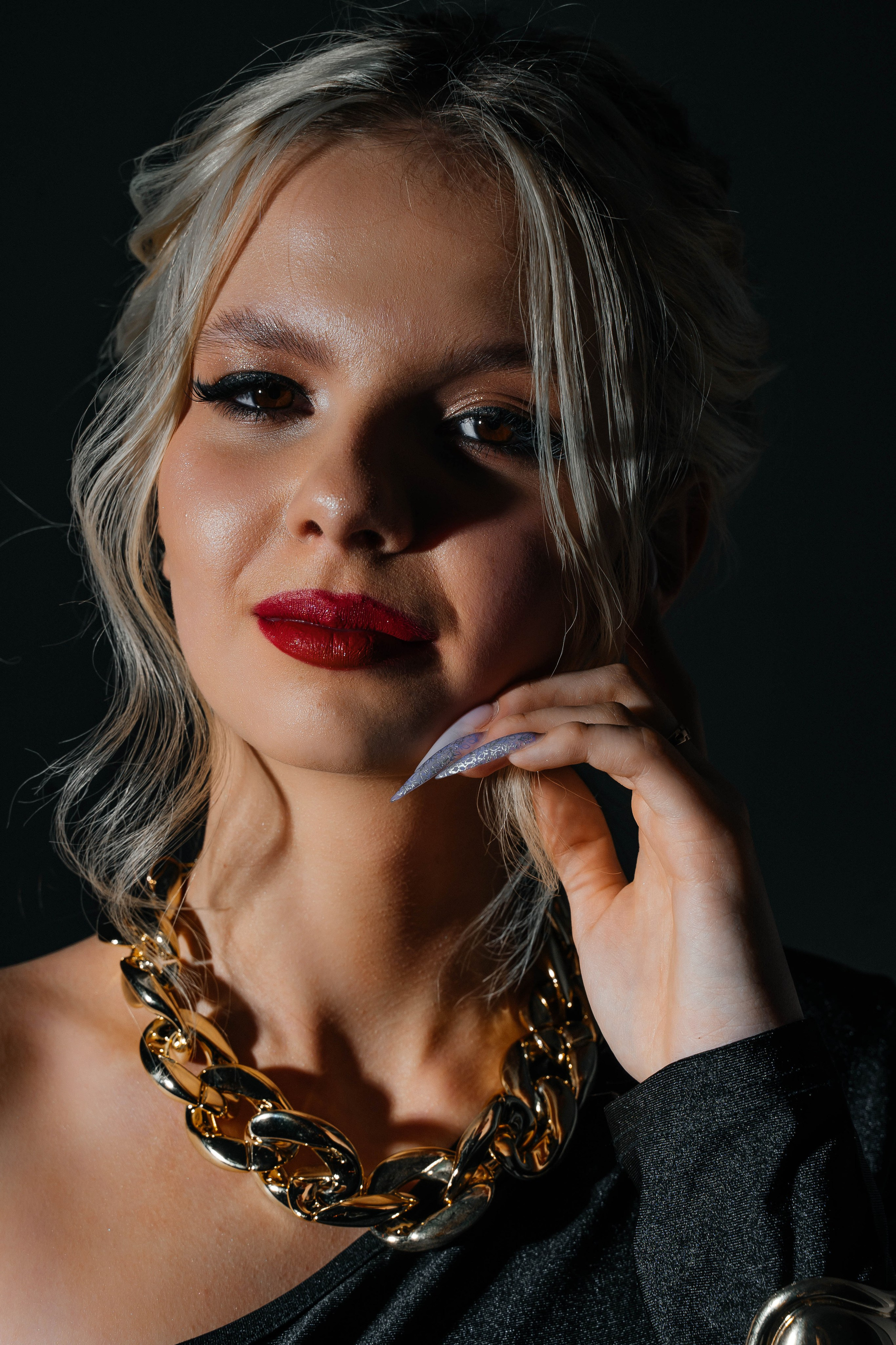 Студийный минимализм. Виктория Алпеева — фотограф по любви