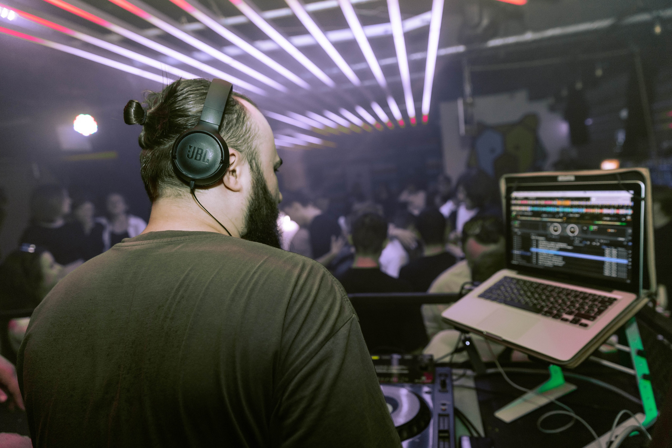 Mishka-bar 2. _Carpe diem_