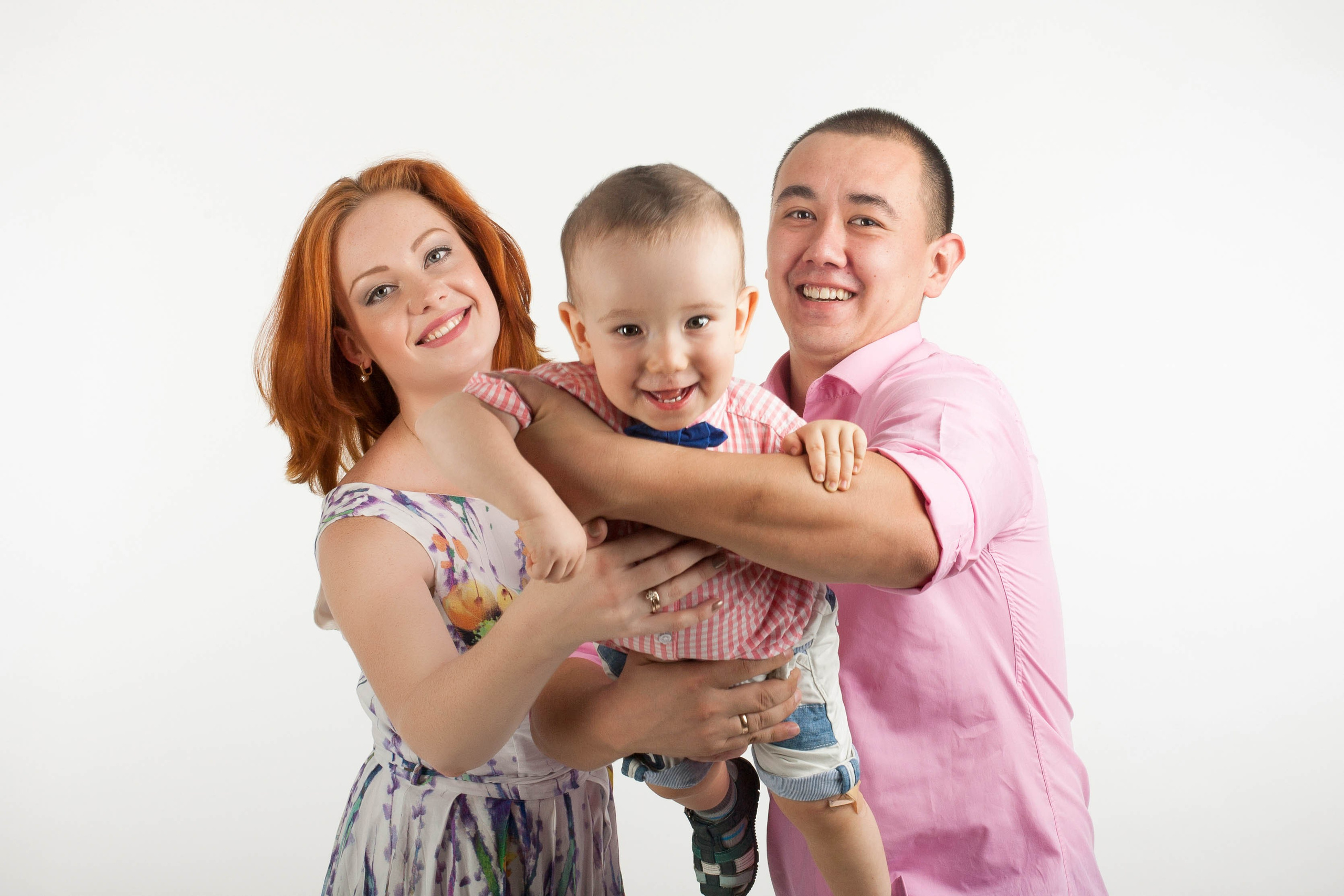 Фотосессия семейная. Фотостудия Алматы. Семейная и детская фотостудия Family studio.Фотограф Алматы