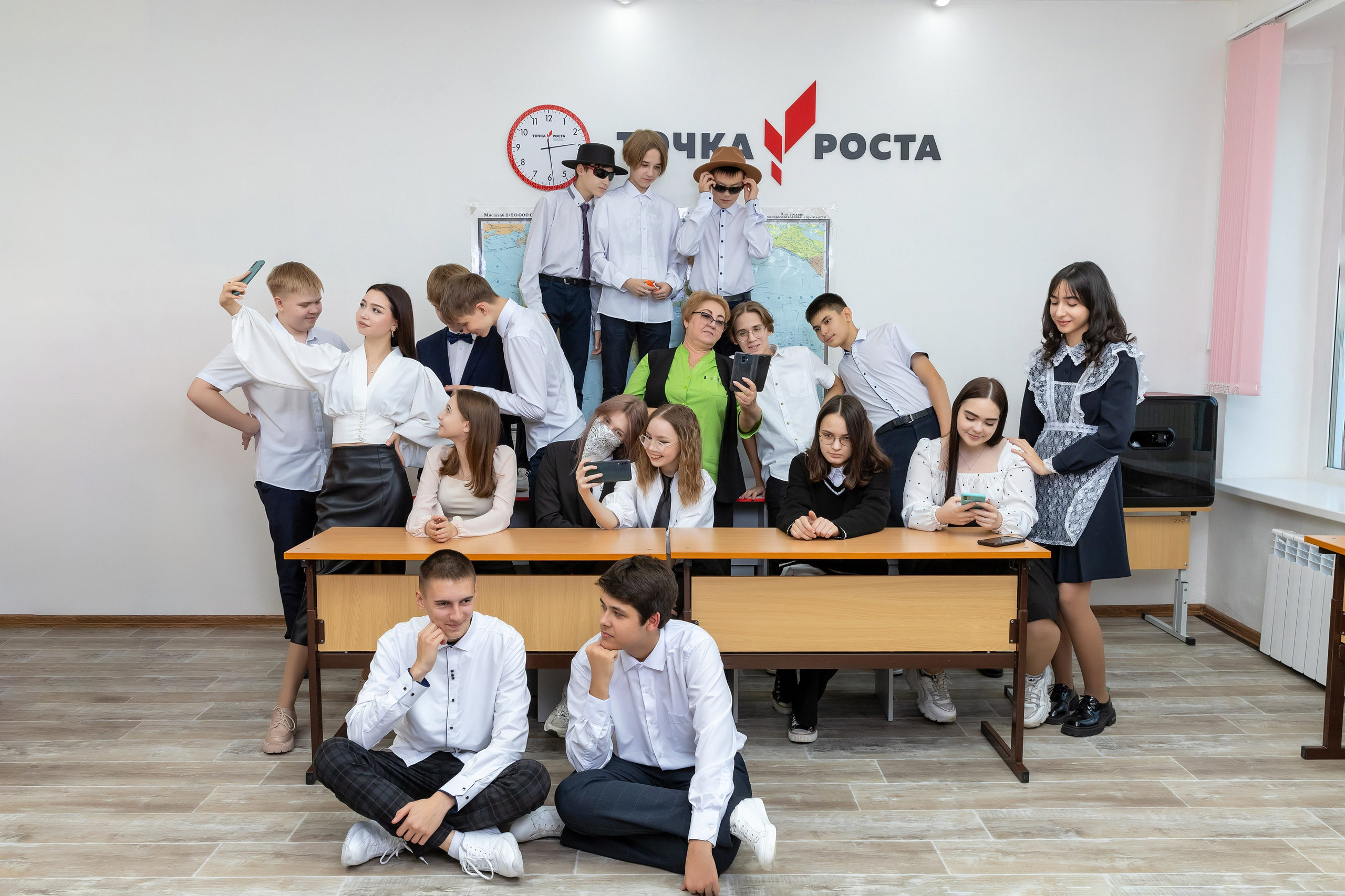 Примеры фото СТАРШИЕ КЛАССЫ. Фотограф Радужный ХМАО, Школьный фотограф, семейный фотограф, выпускной альбом