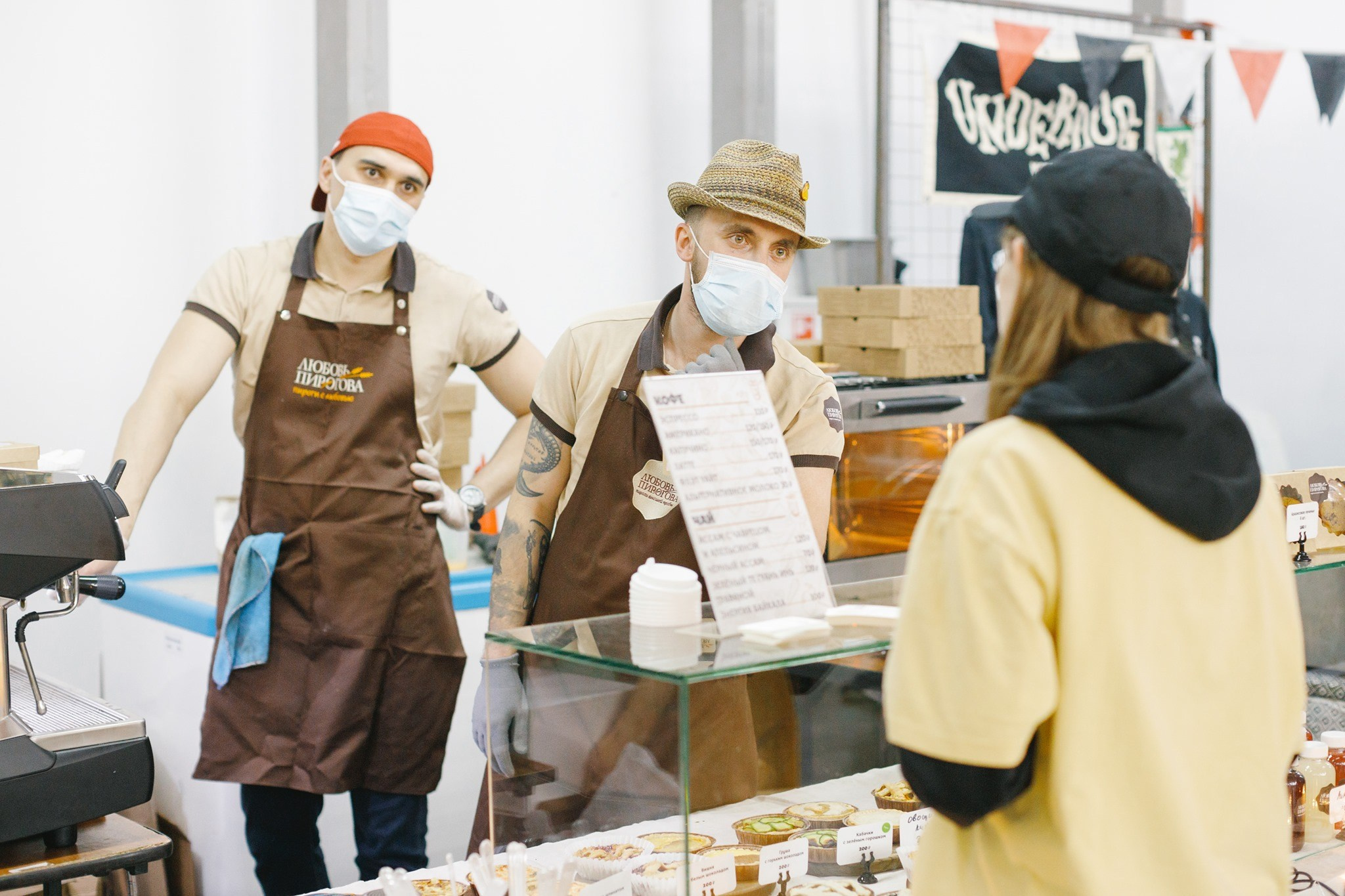 10–11 апреля 2021 на Трёхгорной мануфактуре / фото Иван Гущин. Фотоотчеты «Ламбада-маркета»