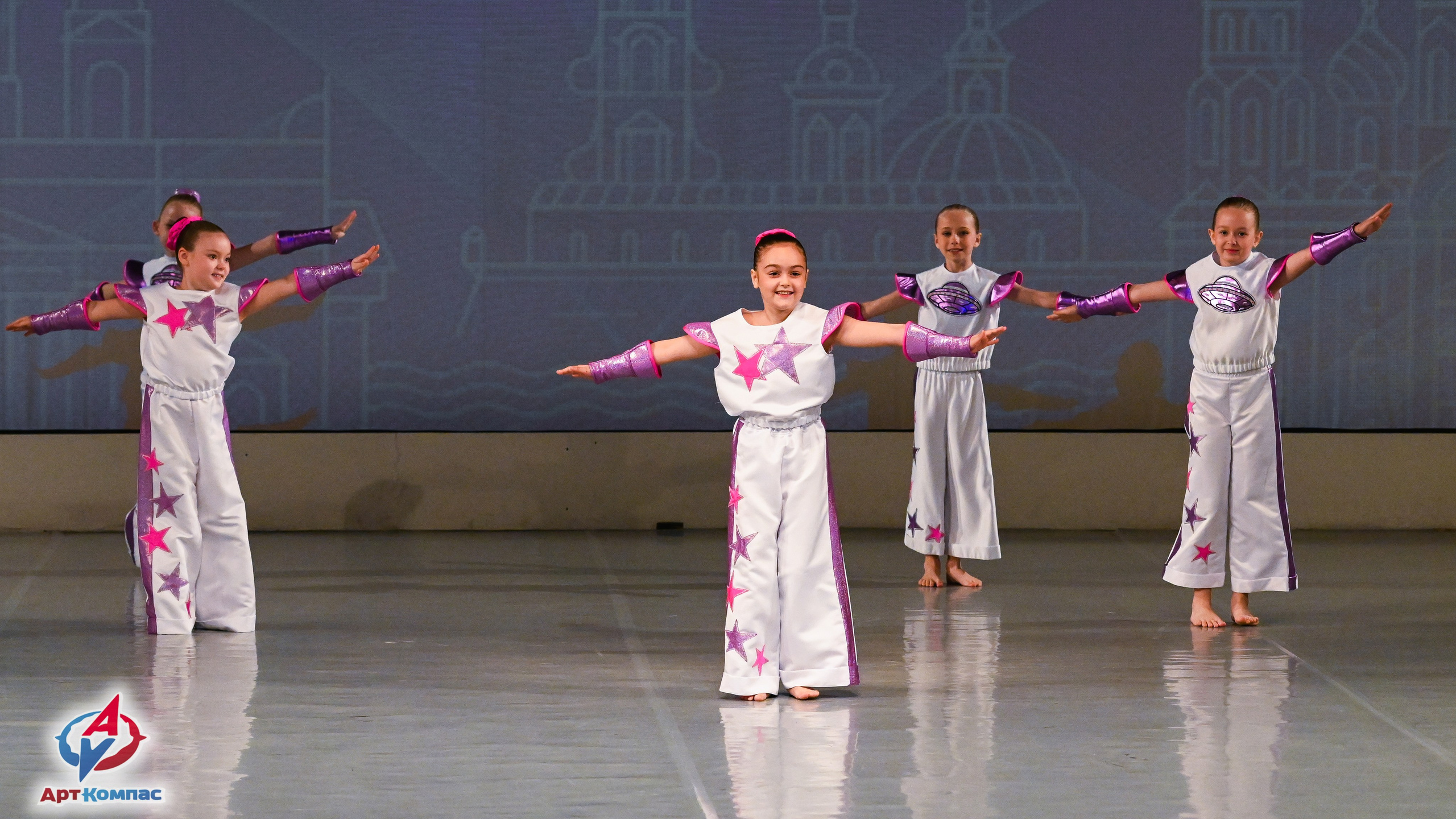 05.10.2025 Всероссийский фестиваль талантов «НЕВСКИЕ ВСТРЕЧИ» г. Санкт-Петербург. Медиастудия Фото Концепт