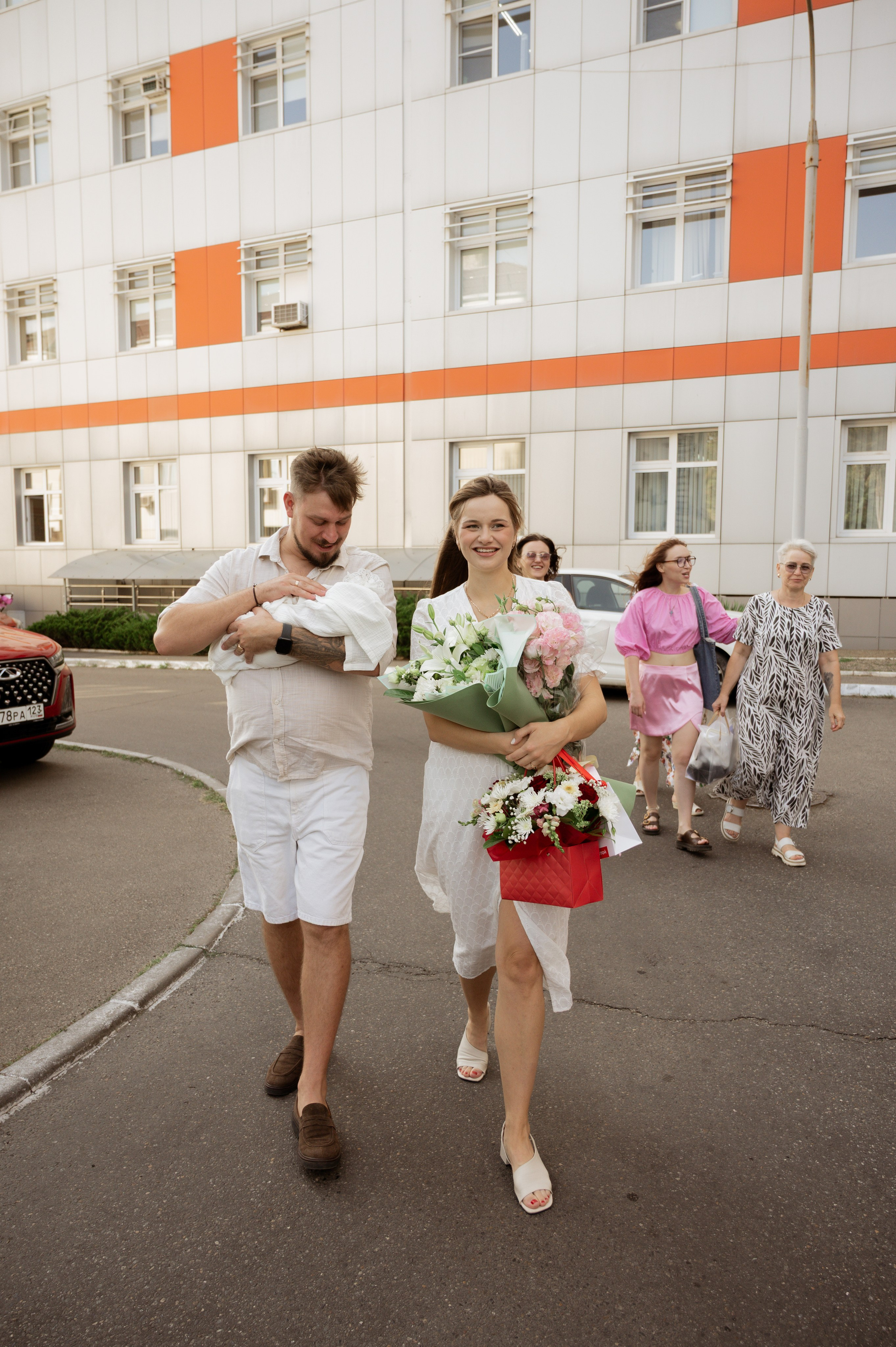 Выписка из роддома. Свадебный и семейный фотограф в Краснодаре Алина Мельник