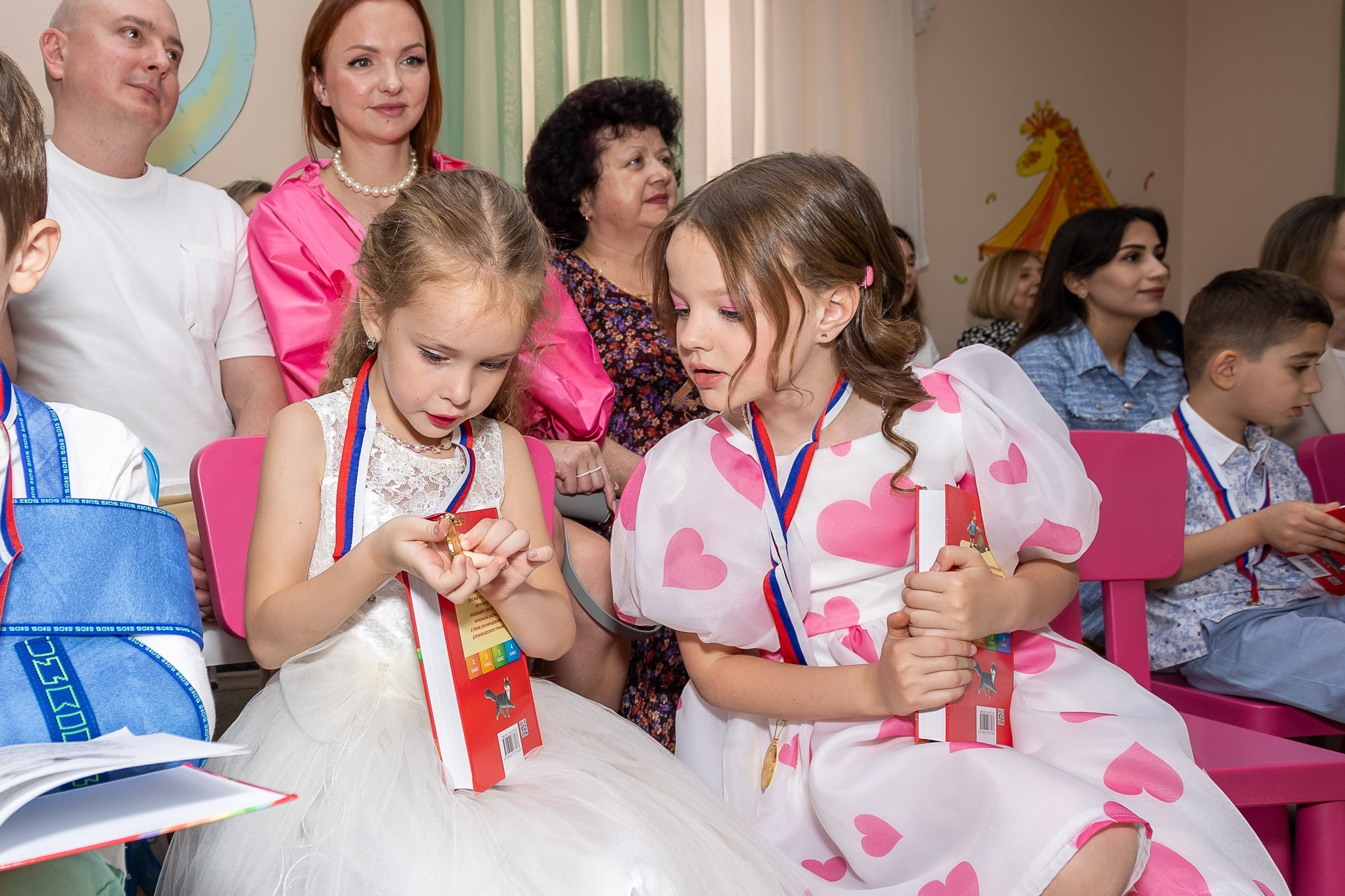 Выпускной Детский сад, 2 часа, 8000. Выпускные альбомы Майкоп, Краснодар Елена Золотарева