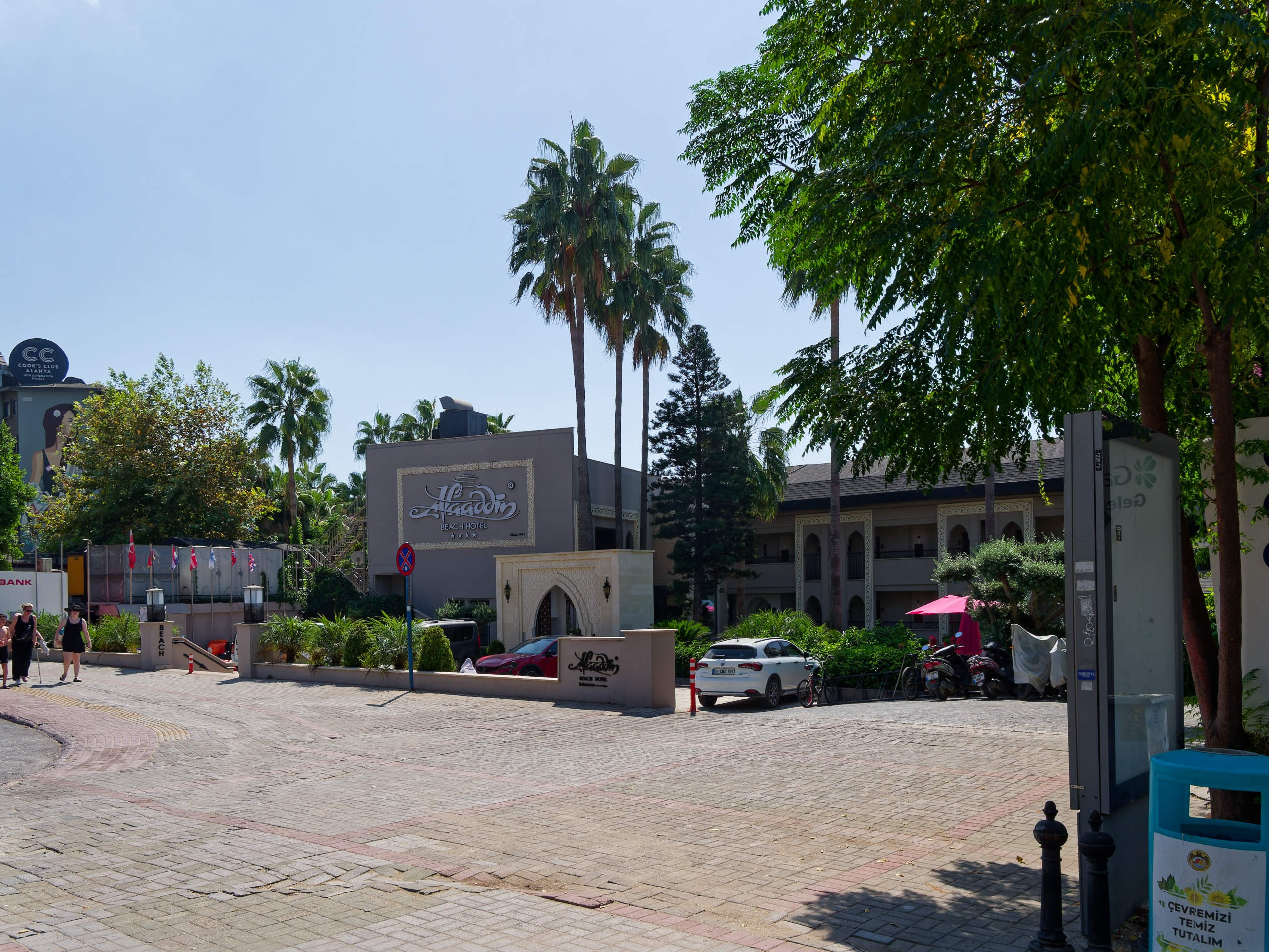 Алания 2025, город, стрит-фото. Избранные фотографии