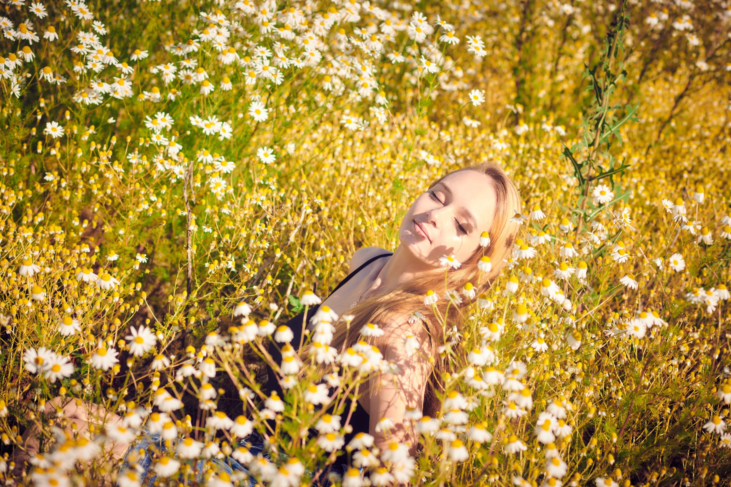 В ромашках. Фотограф Мария Оленева