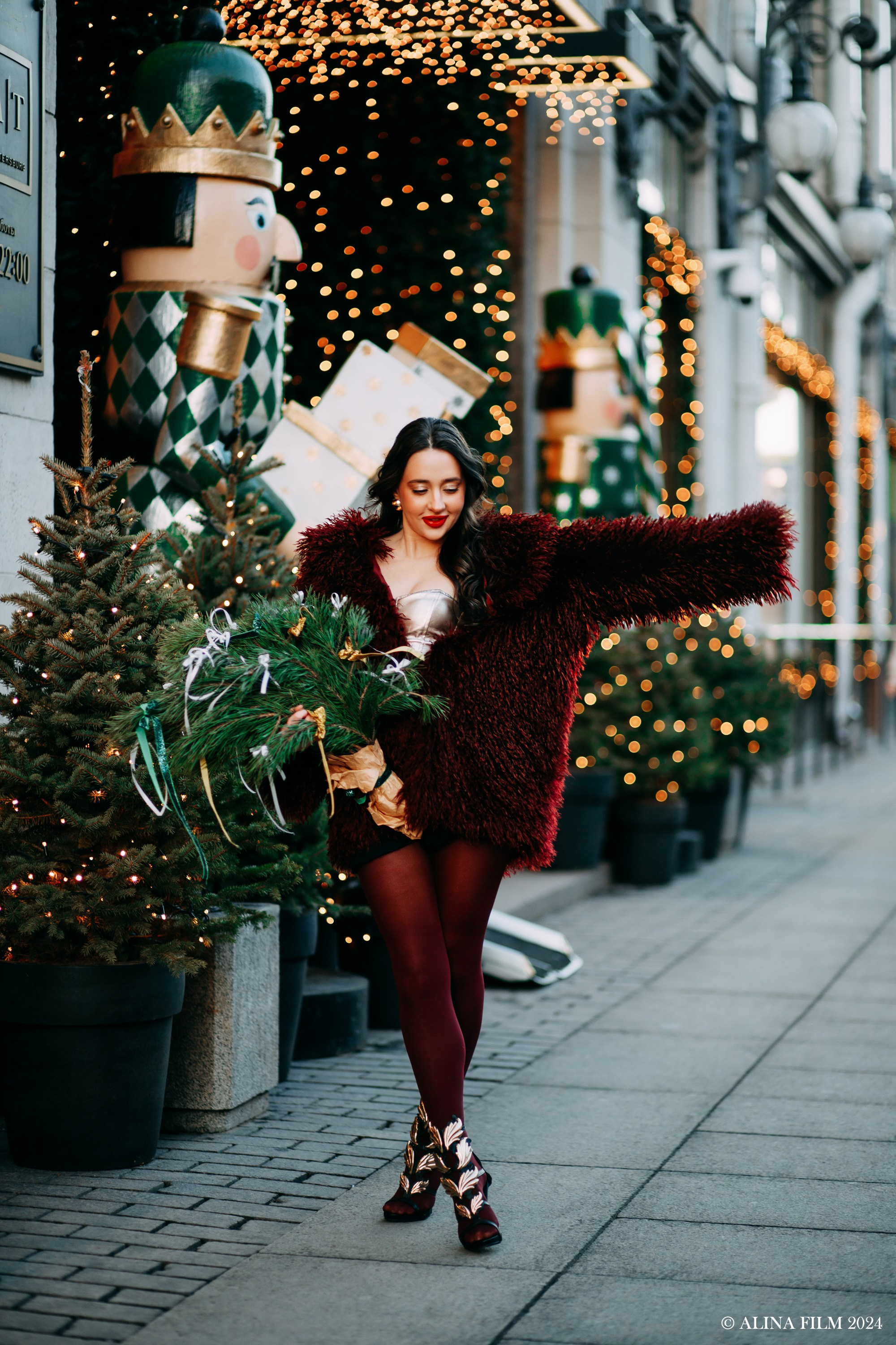 Фотосессия у ДЛТ. Фотограф в Санкт-Петербурге Alina Film