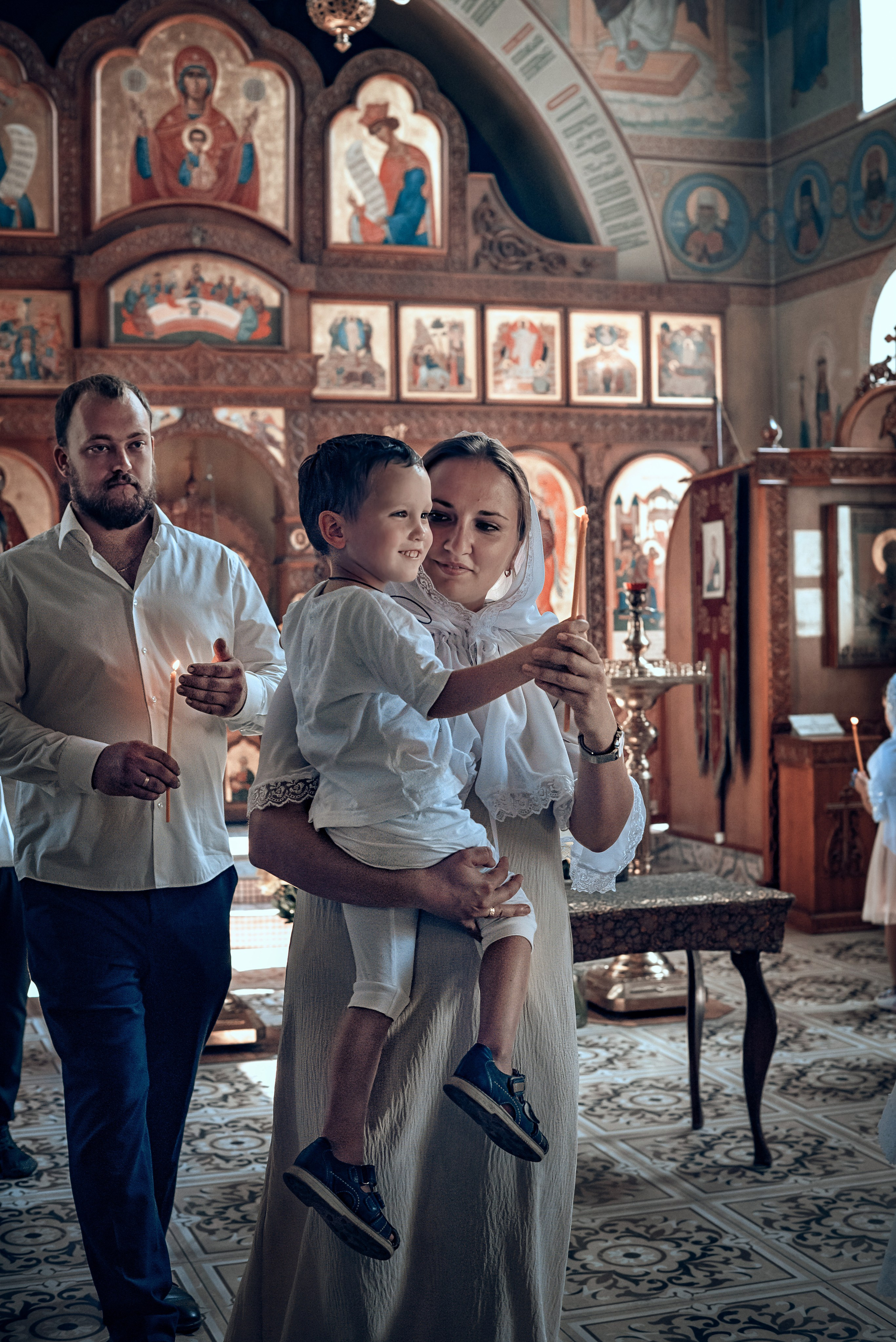 Съемка таинства крещения в Красноярске. Фотографы крещения/венчания  Красноярск Татьяна и Вячеслав Переваловы