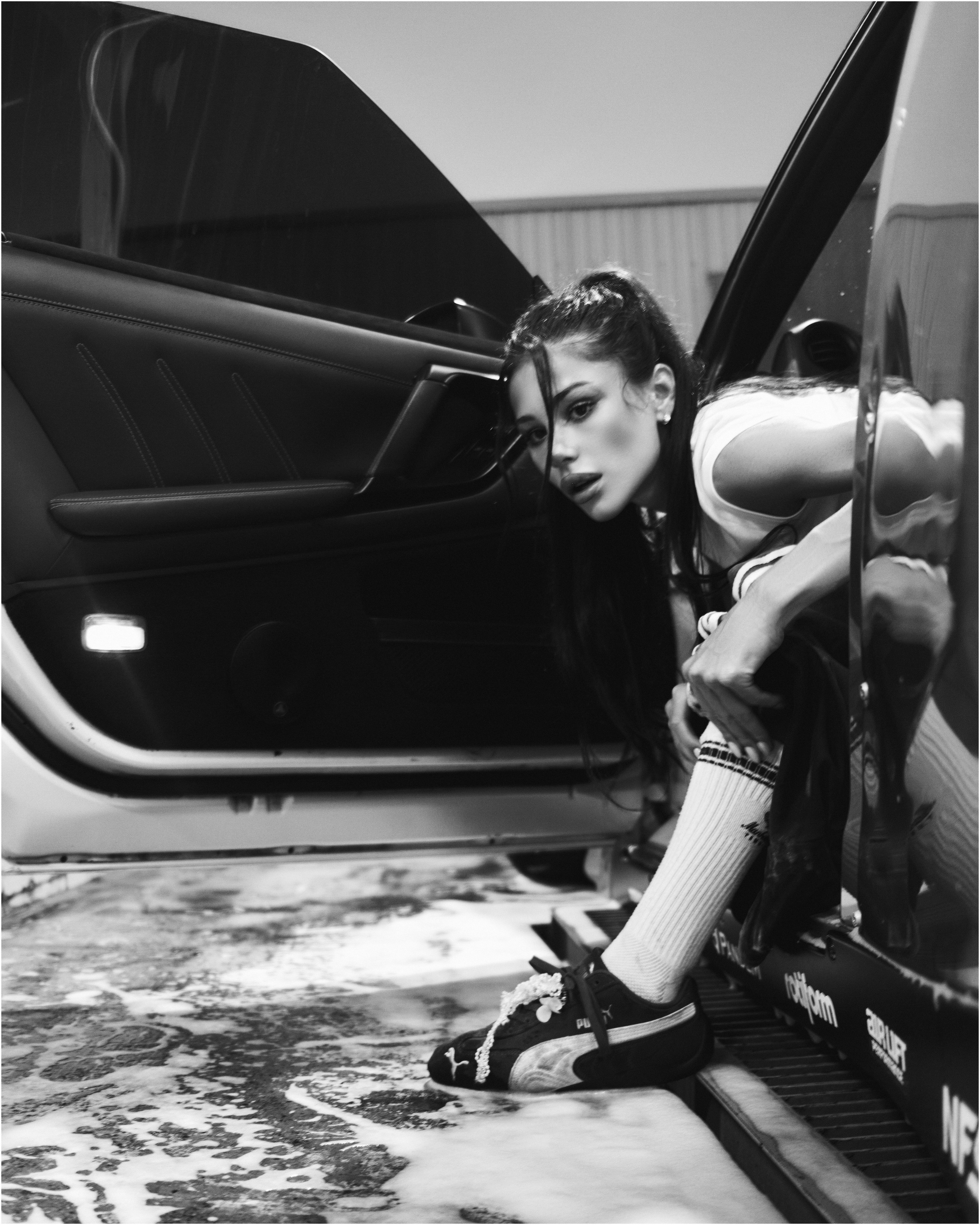 Yanas0r0ka. NOIZOMAX Художественный фотограф в Дубай