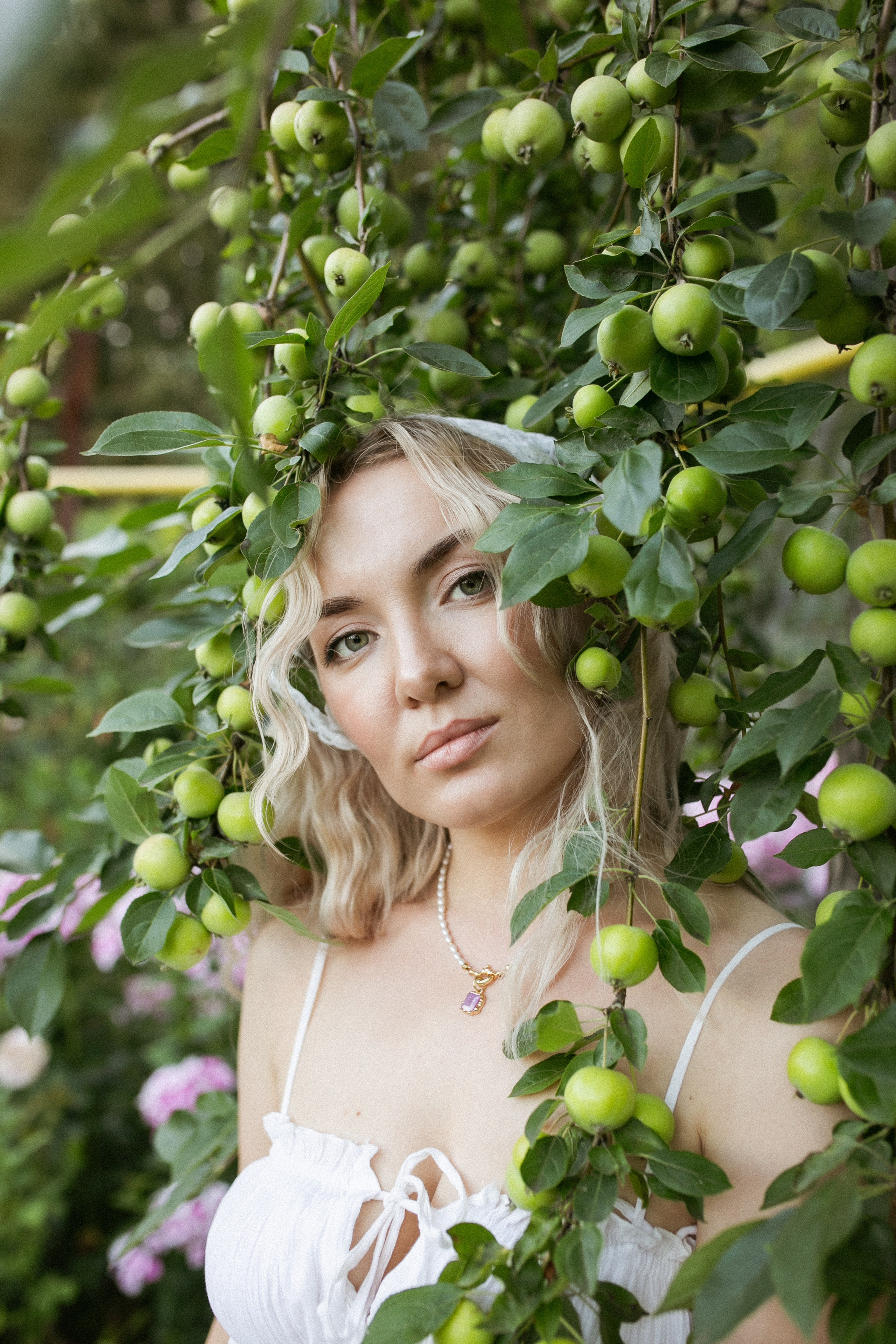 Фотосессия в шикарном саду с розами. Семейный и детский фотограф в Ижевске Анастасия Камариттинова