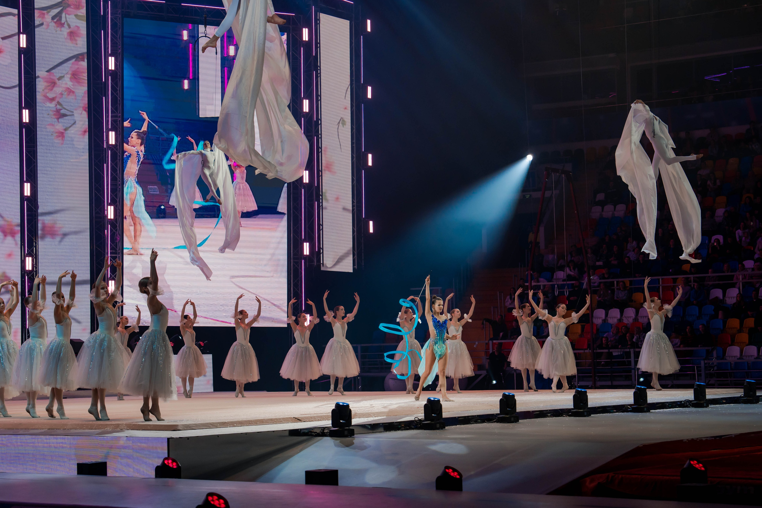 Шоу Алексея Немова 2024. Крамер Юлиана детский и семейный фотограф