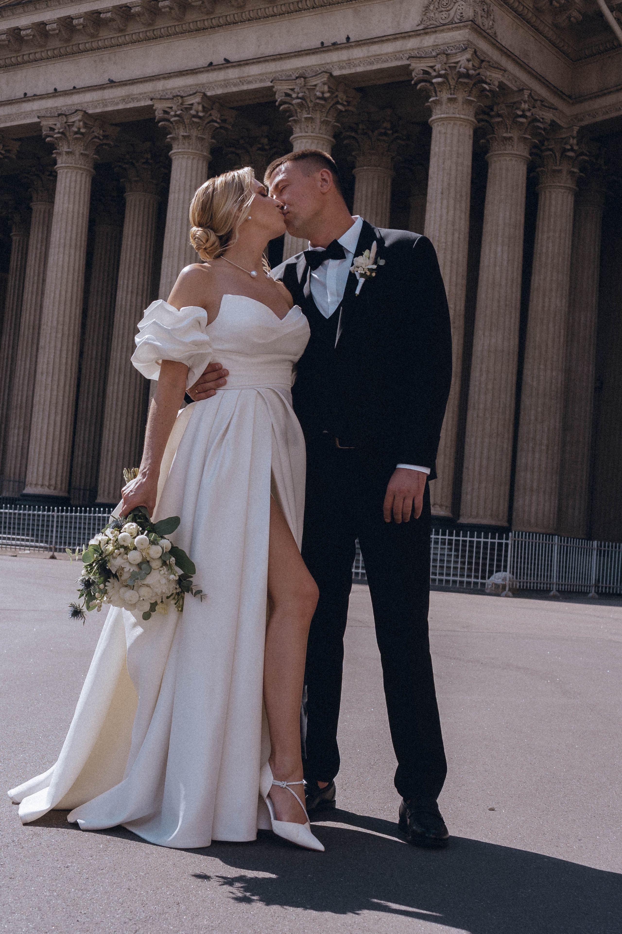 СВАДЕНБНАЯ СЬЕМКА НА КАТЕРЕ ПО КАНАЛАМ САНКТ-ПЕТЕРБУРГА И В АКВАТОРИИ НЕВЫ. Профессиональный фотограф, Санкт-Петербург — Виктория Богомолова