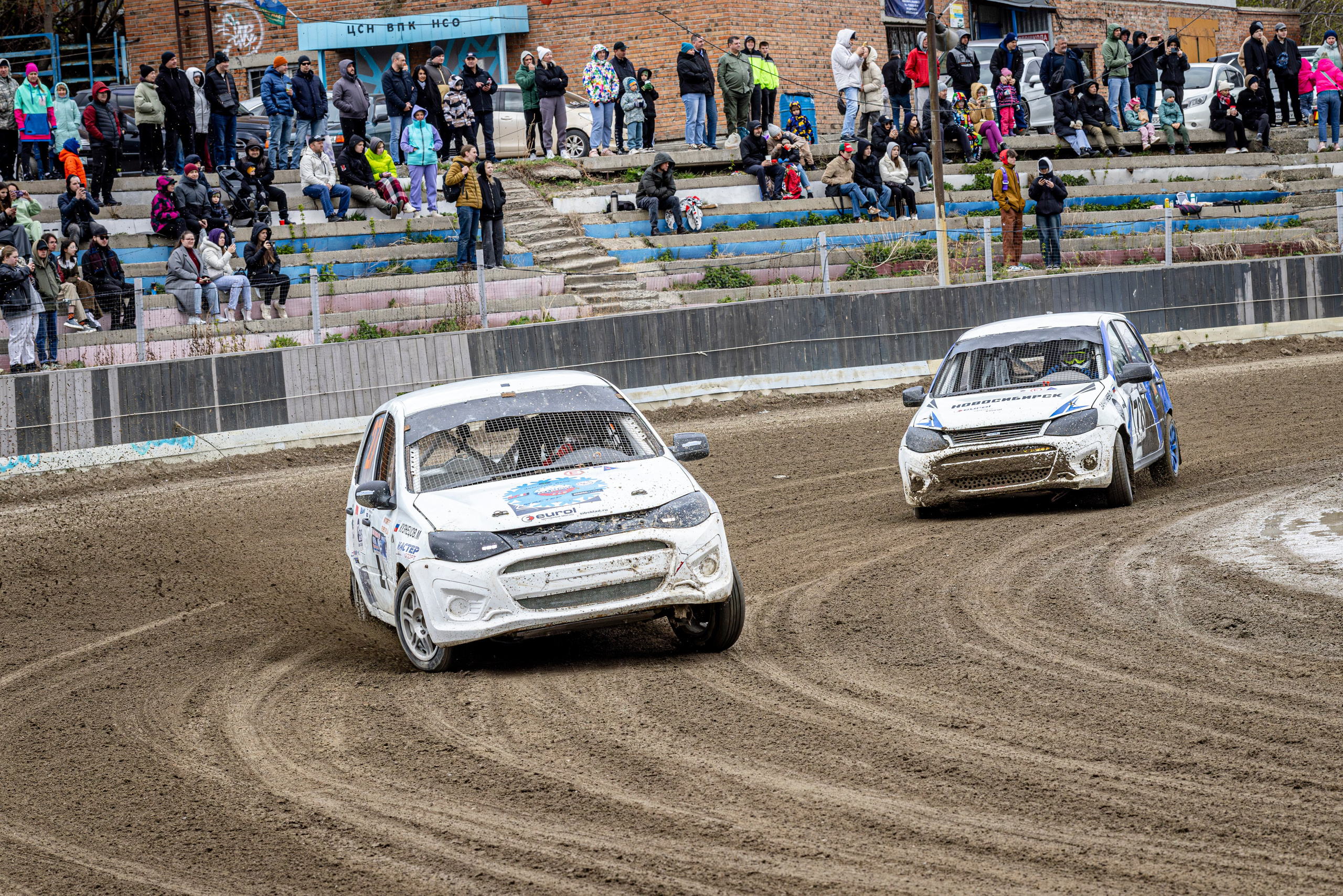 Автогонки на гаревой дорожке. Bertran Ordo