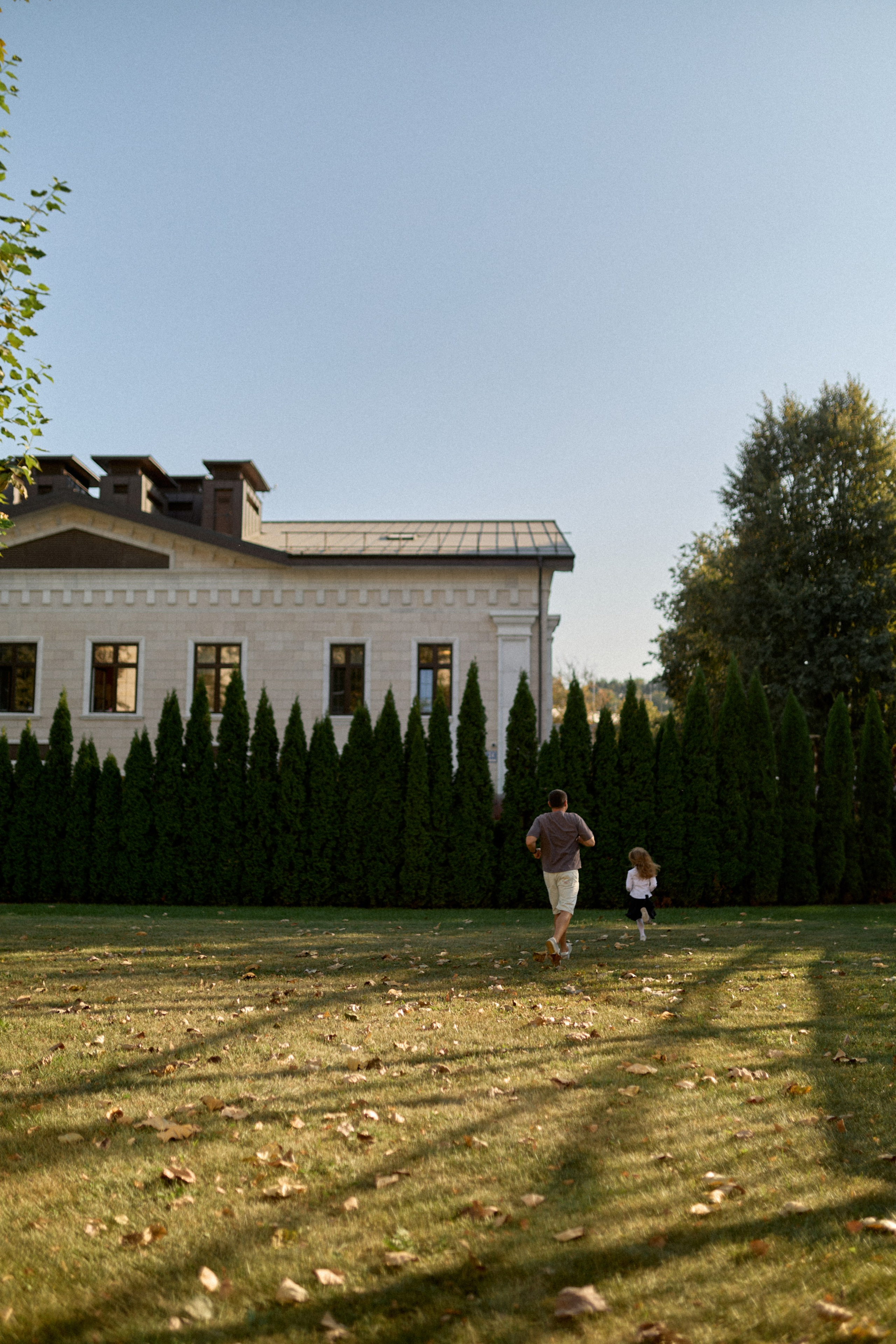 Осенняя семейная фотосессия в Лужниках. Сестры Карабаза. Фотографы и ретушеры в Москве и Санкт-Петербурге