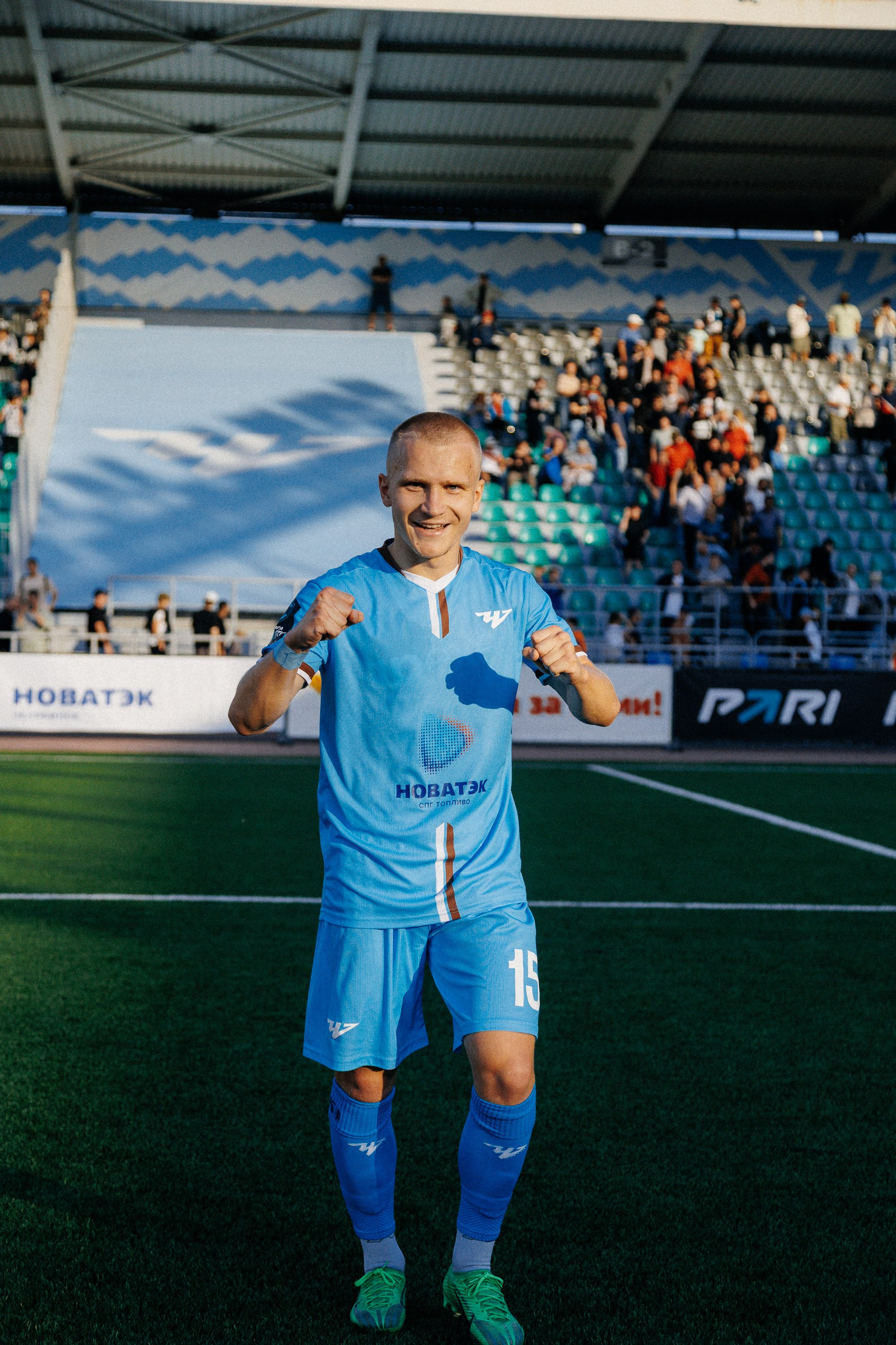 ФК ЧЕЛЯБИНСК Х ФК ВОЛГА. Репортажный фотограф Макс Брагин