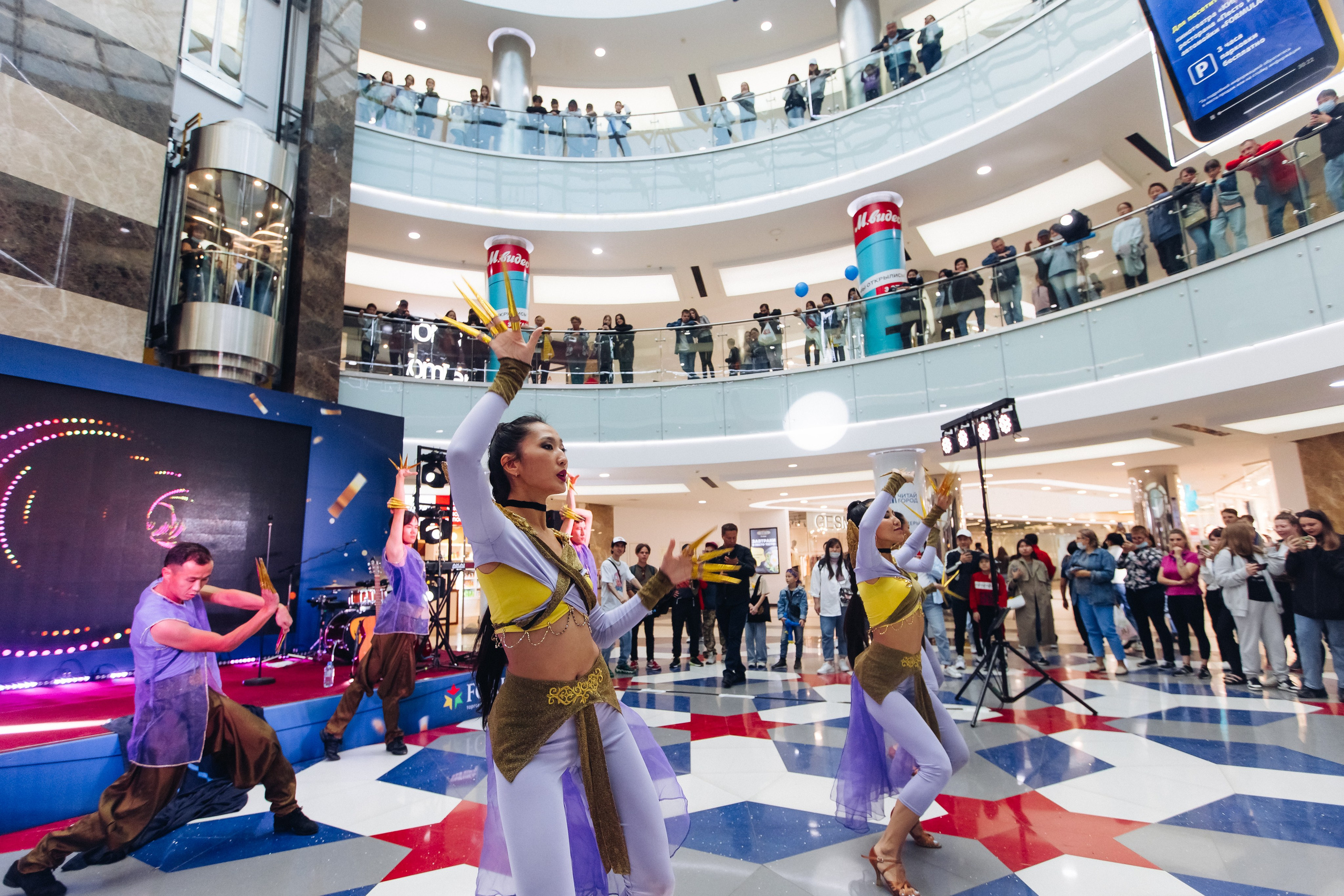 5 лет ТЦ Форум. Свадебный и семейный фотограф в Улан-Удэ