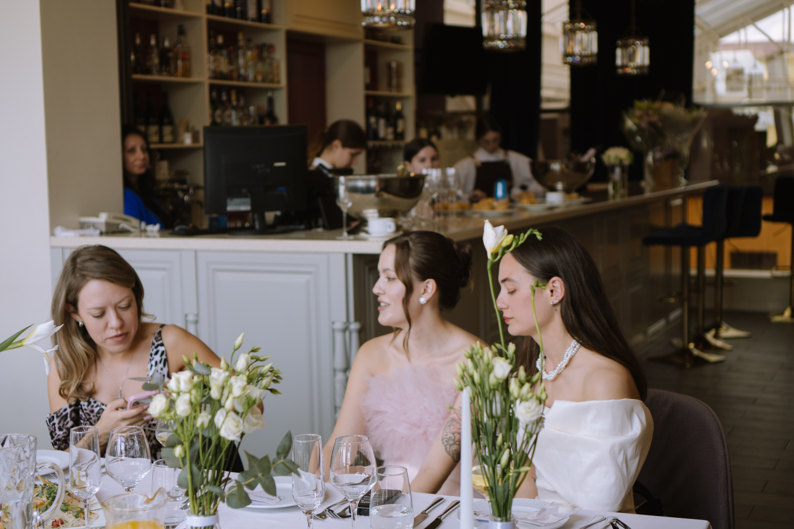 СВАДЕБНЫЙ БАНКЕТ НА ВЛАДИМИРСКОЙ В САНКТ-ПЕТЕРБУРГЕ (КАМЕРНАЯ СВАДЬБА). Профессиональный фотограф, Санкт-Петербург — Виктория Богомолова