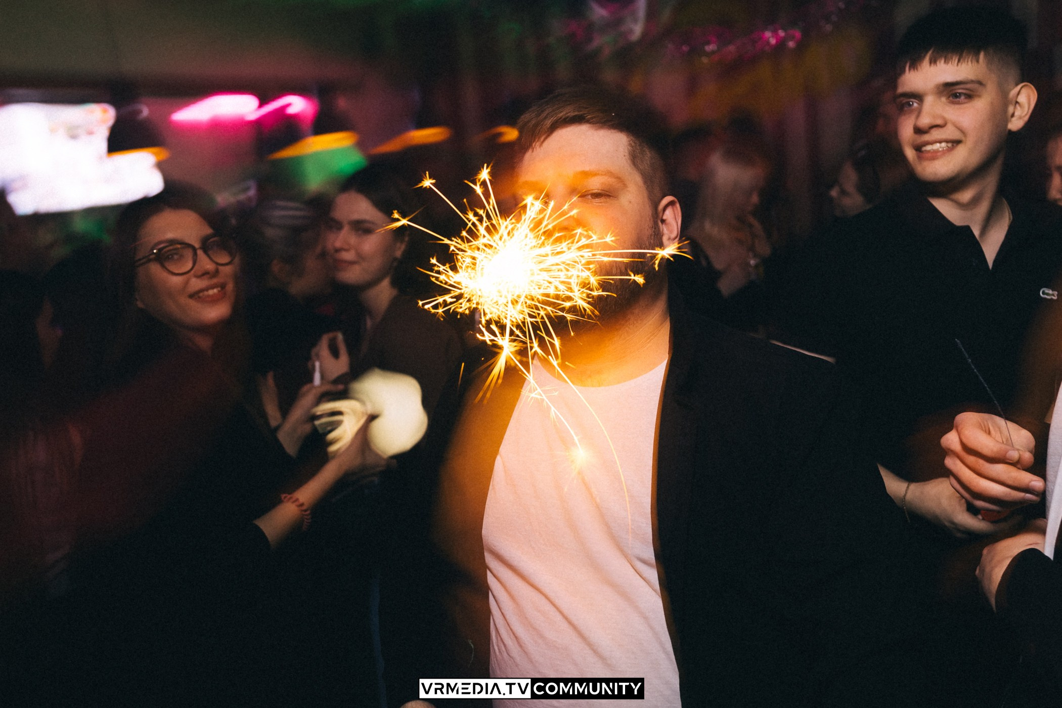 Бар «Cosmo»: Прощальная вечеринка