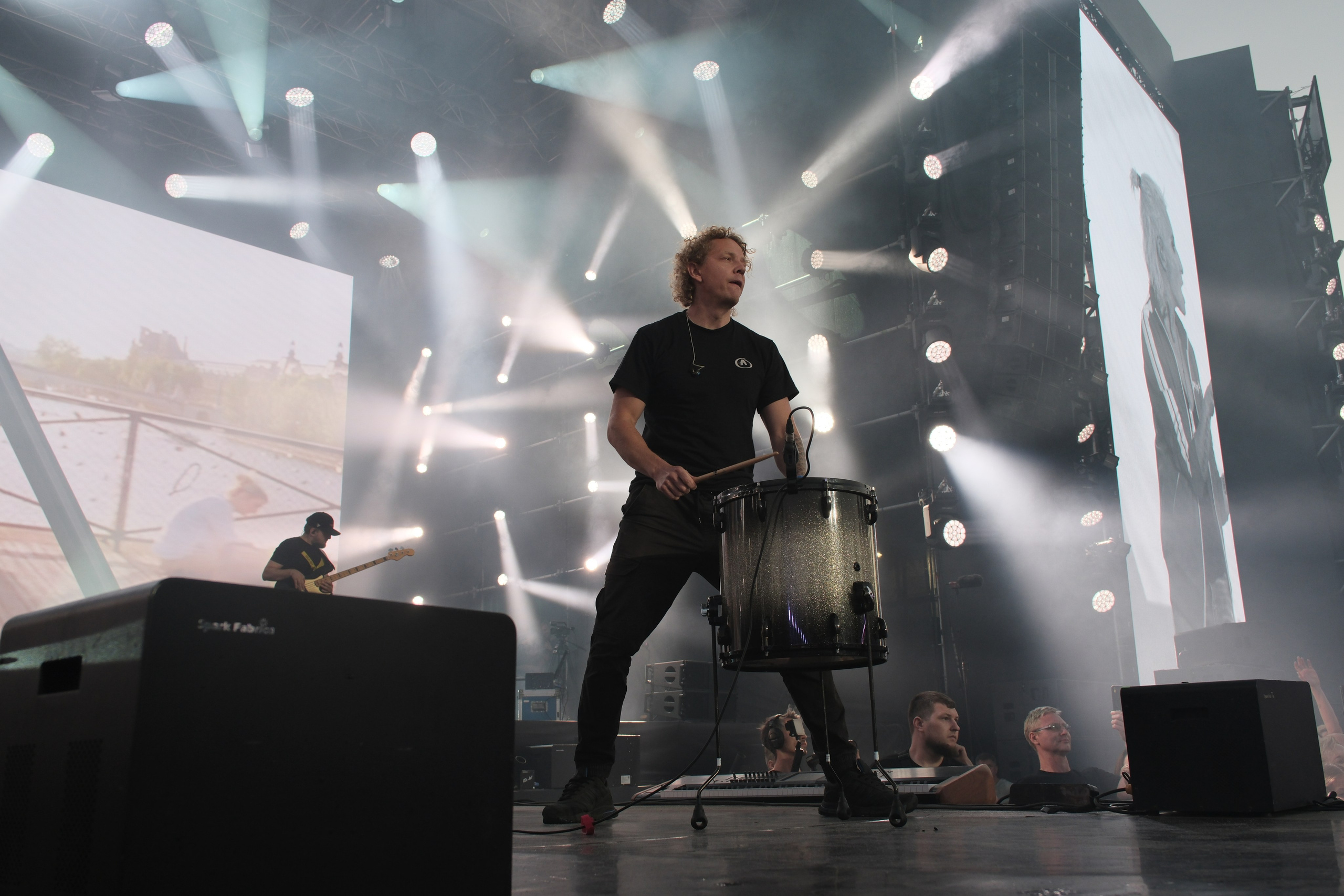 Диана Арбенина (группа «Ночные снайперы») — Москва, МТС Live Лето 2024. RedGeek - блогер и стручњак за образовање и ИТ Кирил Ситнов