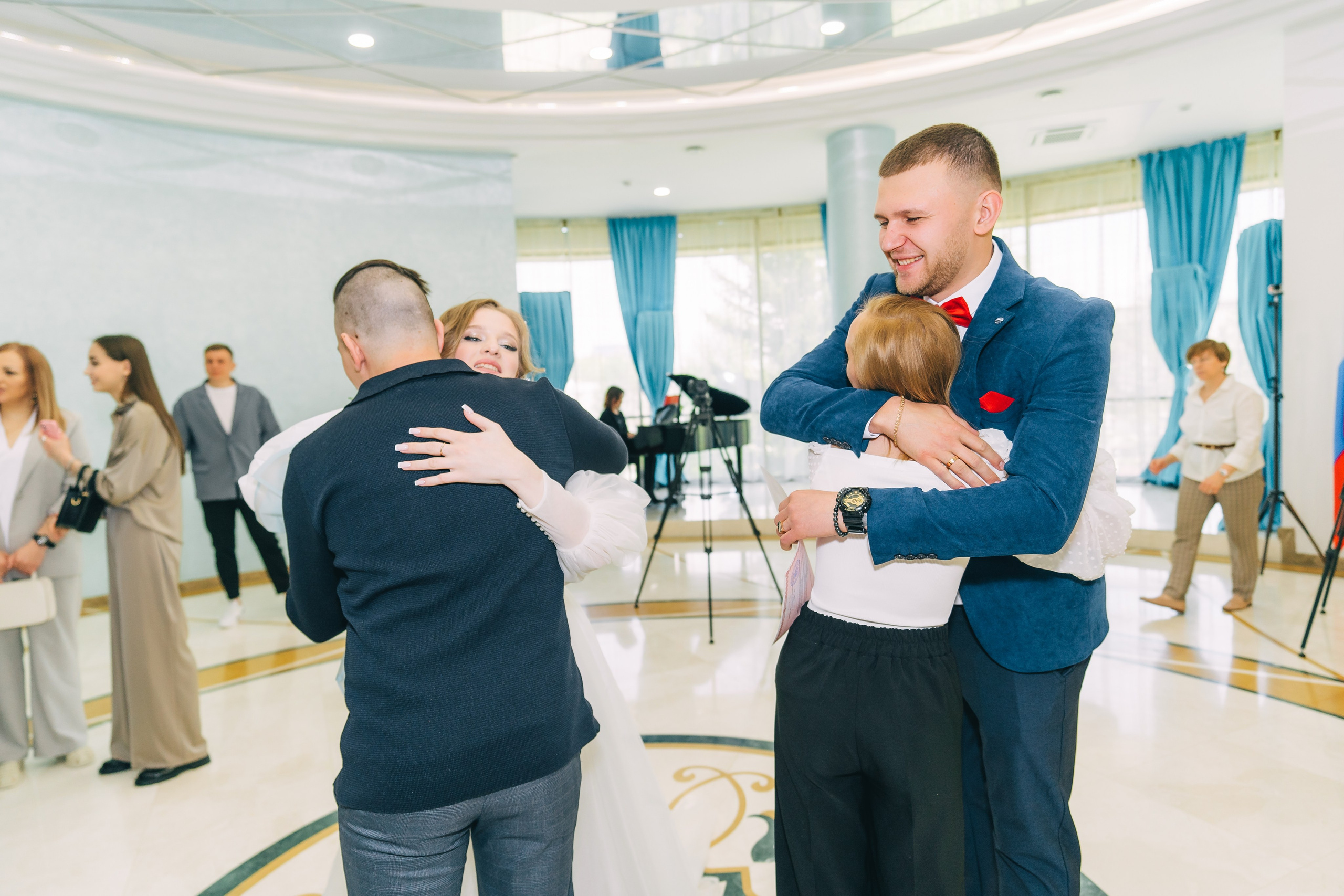 Красный кабриолет. Фотограф Ангарск Иркутск Ксения Король