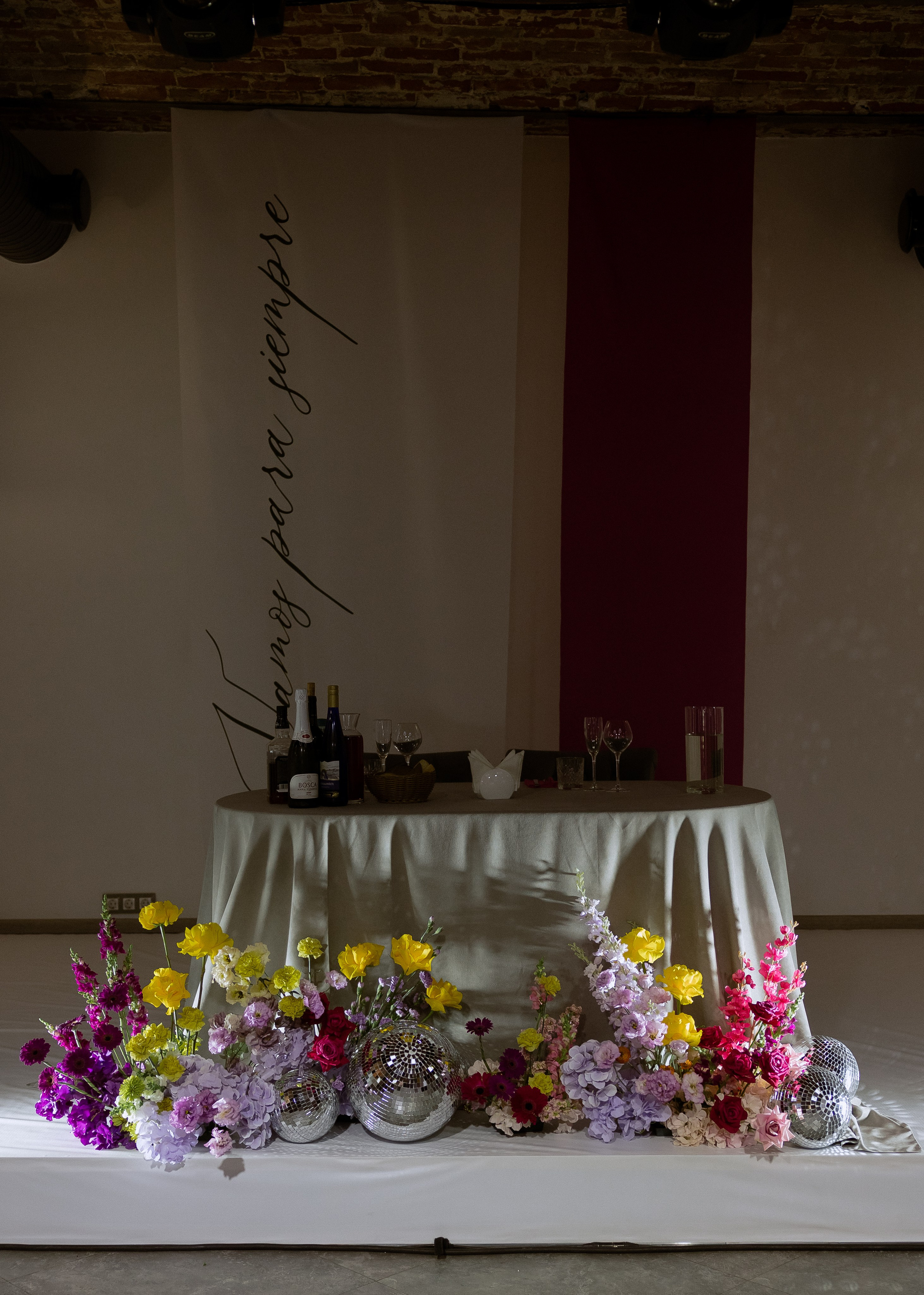 Дмитрий и Алита. Фотограф Эмиль Исякаев