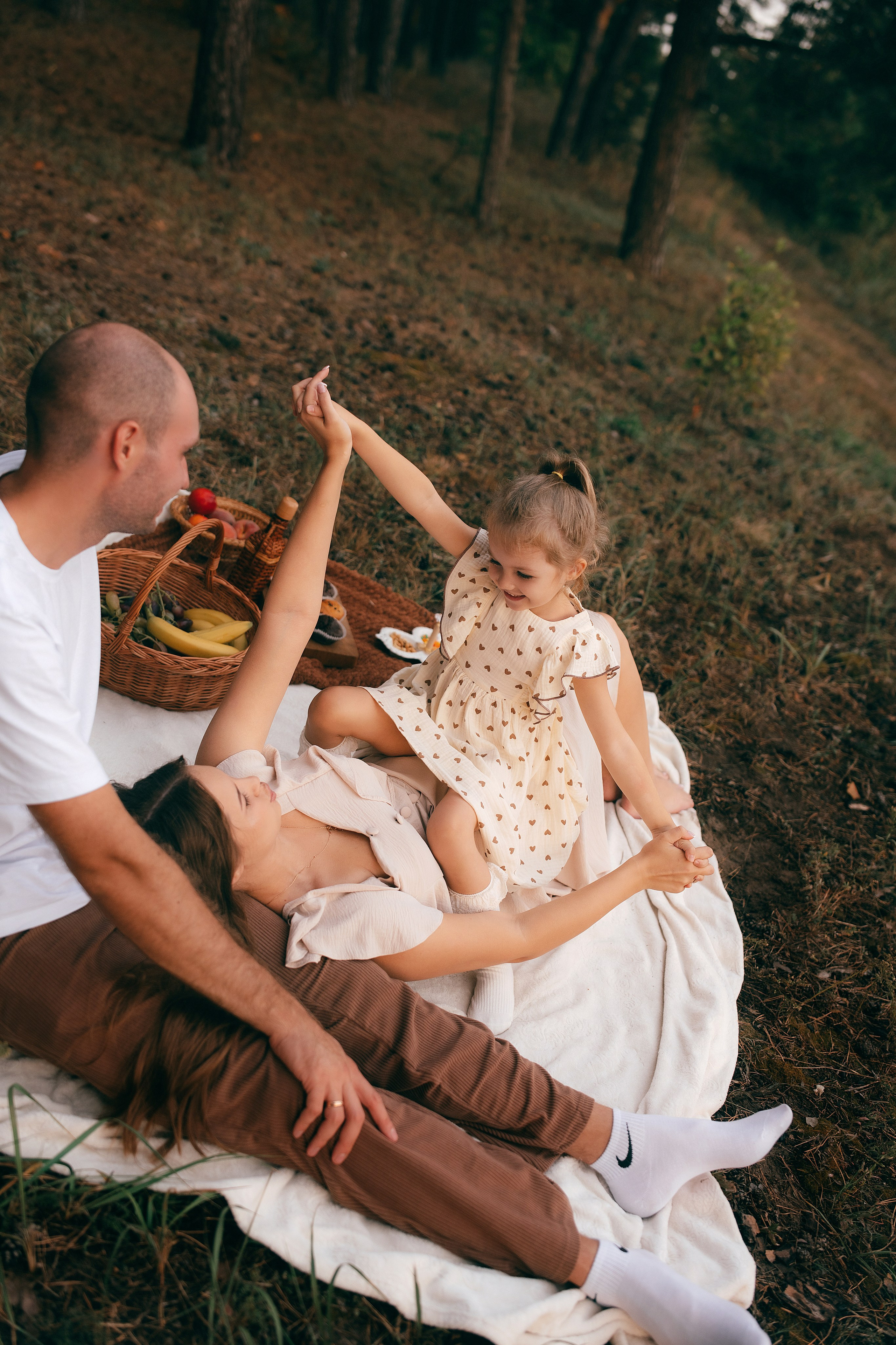 Семейная история в лесу. Фотограф Юлия Стрыгина