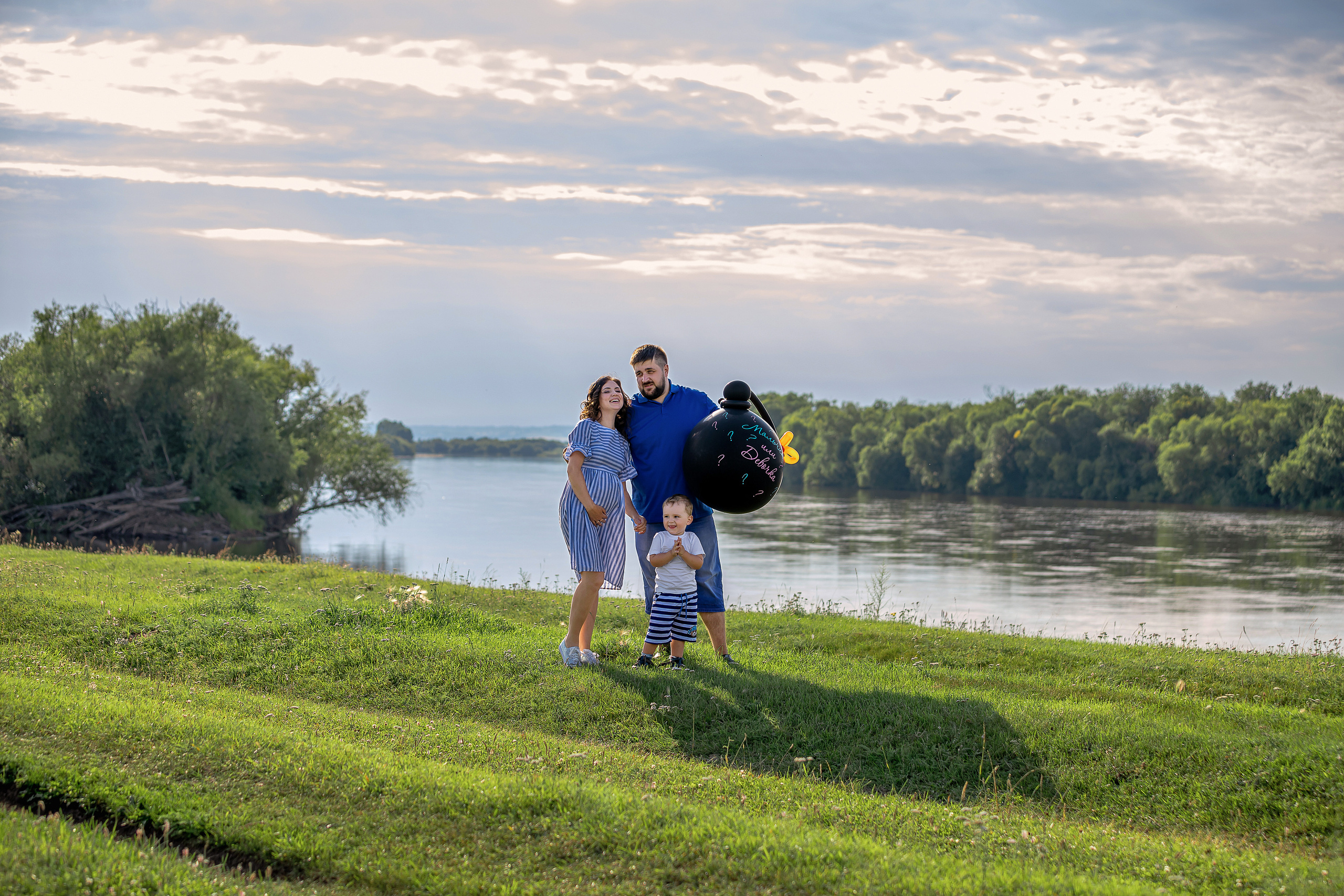 Александр и Анна (Гендерный шар). Фотограф в Канске Нина Пуряева
