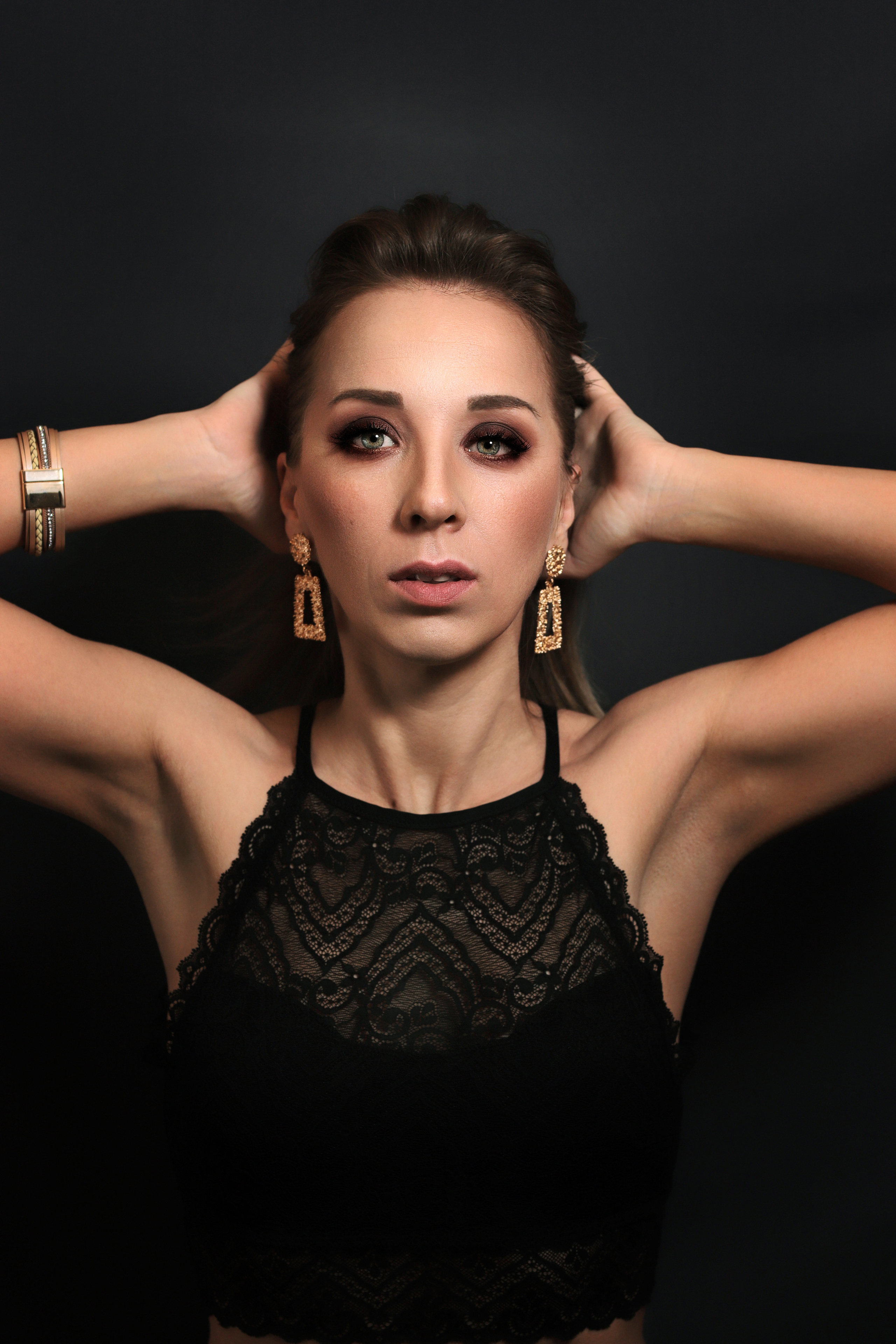 Портретная съёмка макияжа для соцсетей. Фотограф в Канске Нина Пуряева