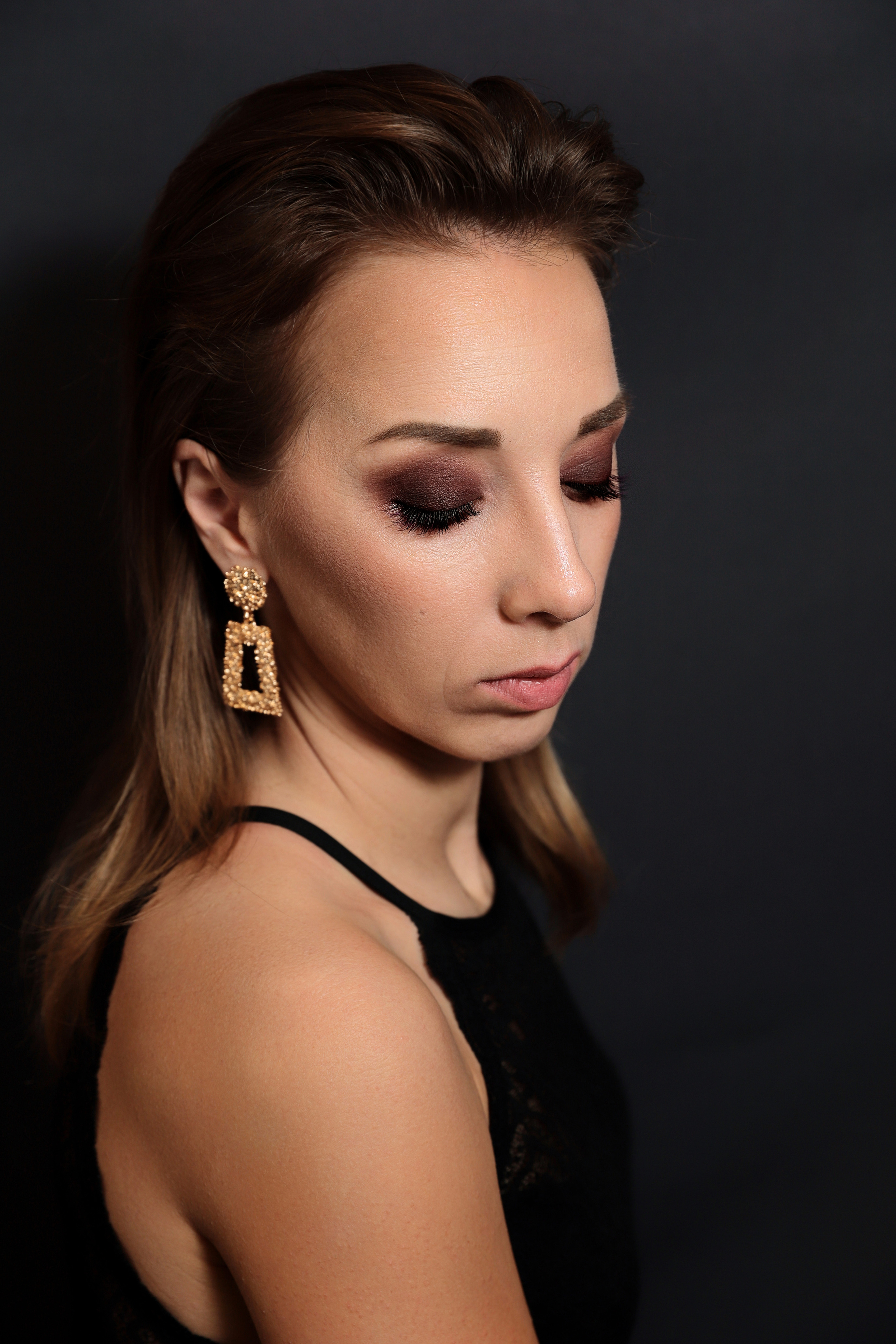 Портретная съёмка макияжа для соцсетей. Фотограф в Канске Нина Пуряева