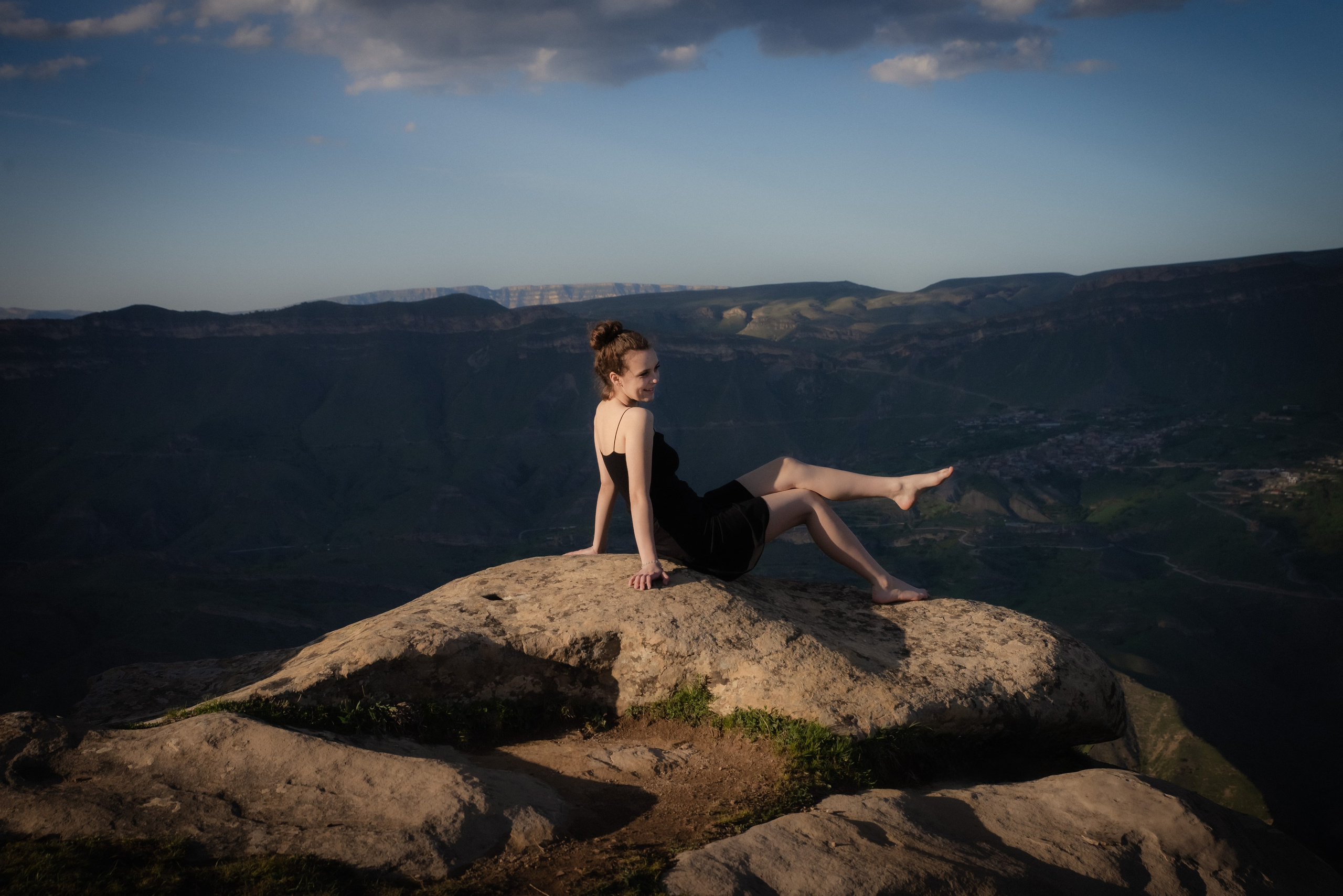 На вершине горы на 4.5. км выше к облакам. Фотограф Крещение Венчание Москва