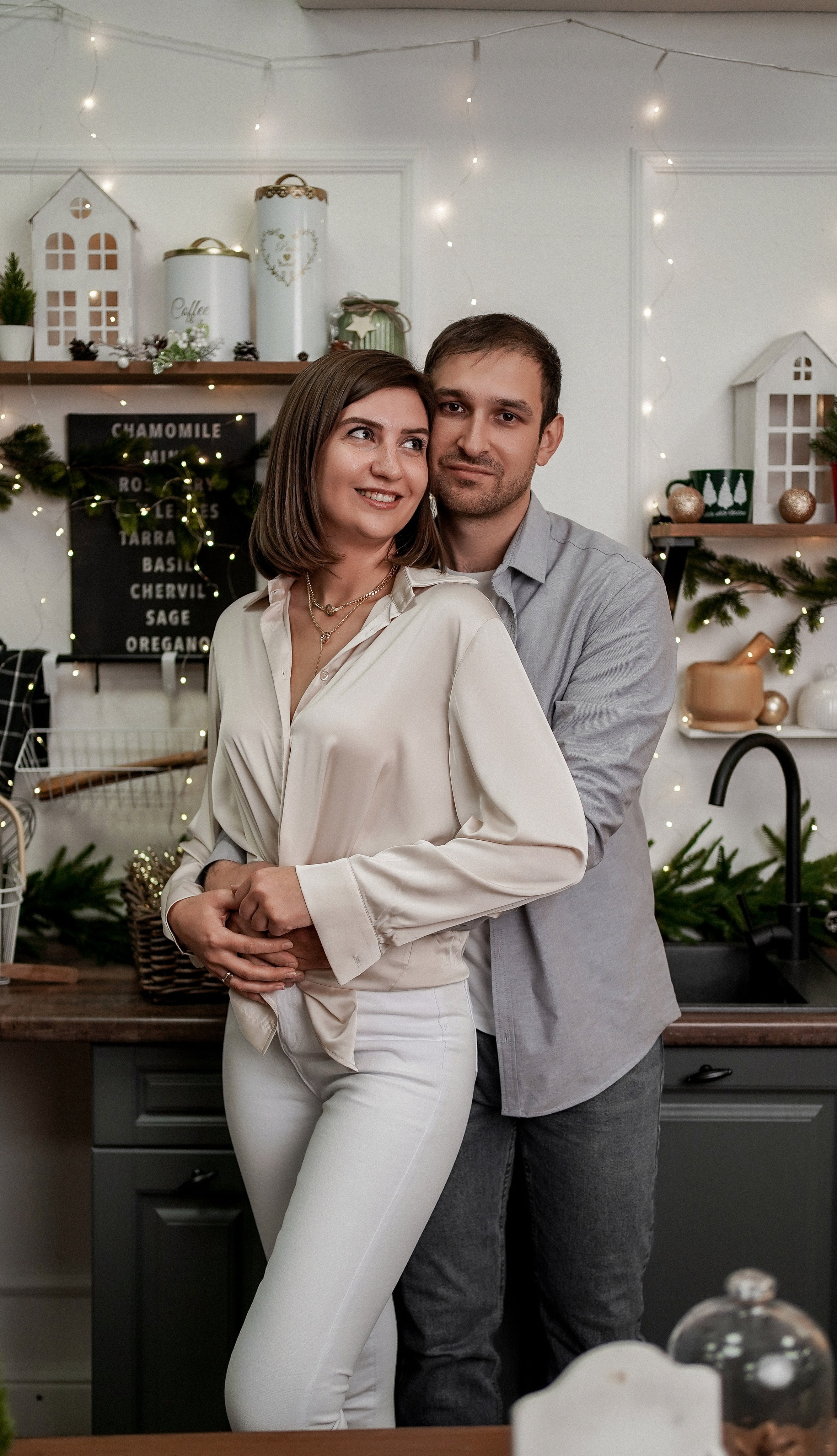 Новогодняя семейная фотосессия в фотостудии Авокадо. Фотограф Ростов-на-Дону. Свадебный фотограф в Ростове-на-Дону. Таинство Крещения и Венчания, семейные фотосессии. Алёна Чёботова